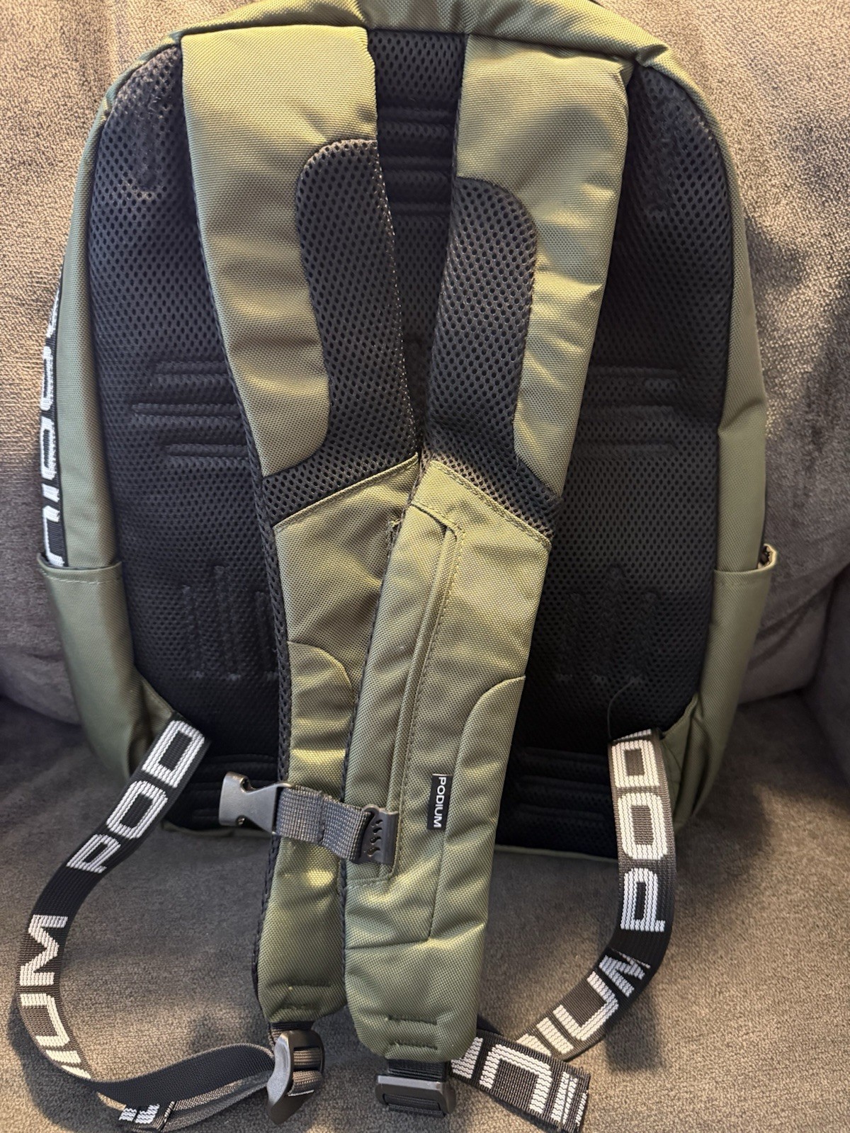 Podium Dark Olive Green Backpack with Straps. NWOT Never Used Great Condition