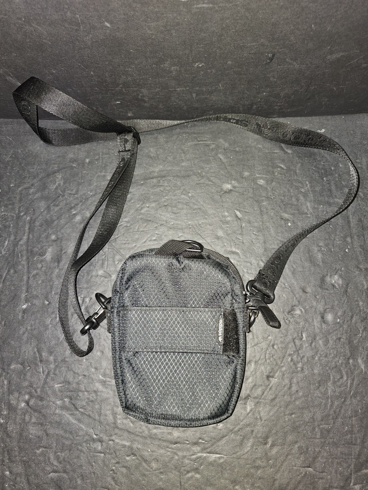 Adidas Alliance II Sackpack Drawstring Sling Bag Zipper Pockets & Crossbody Bag