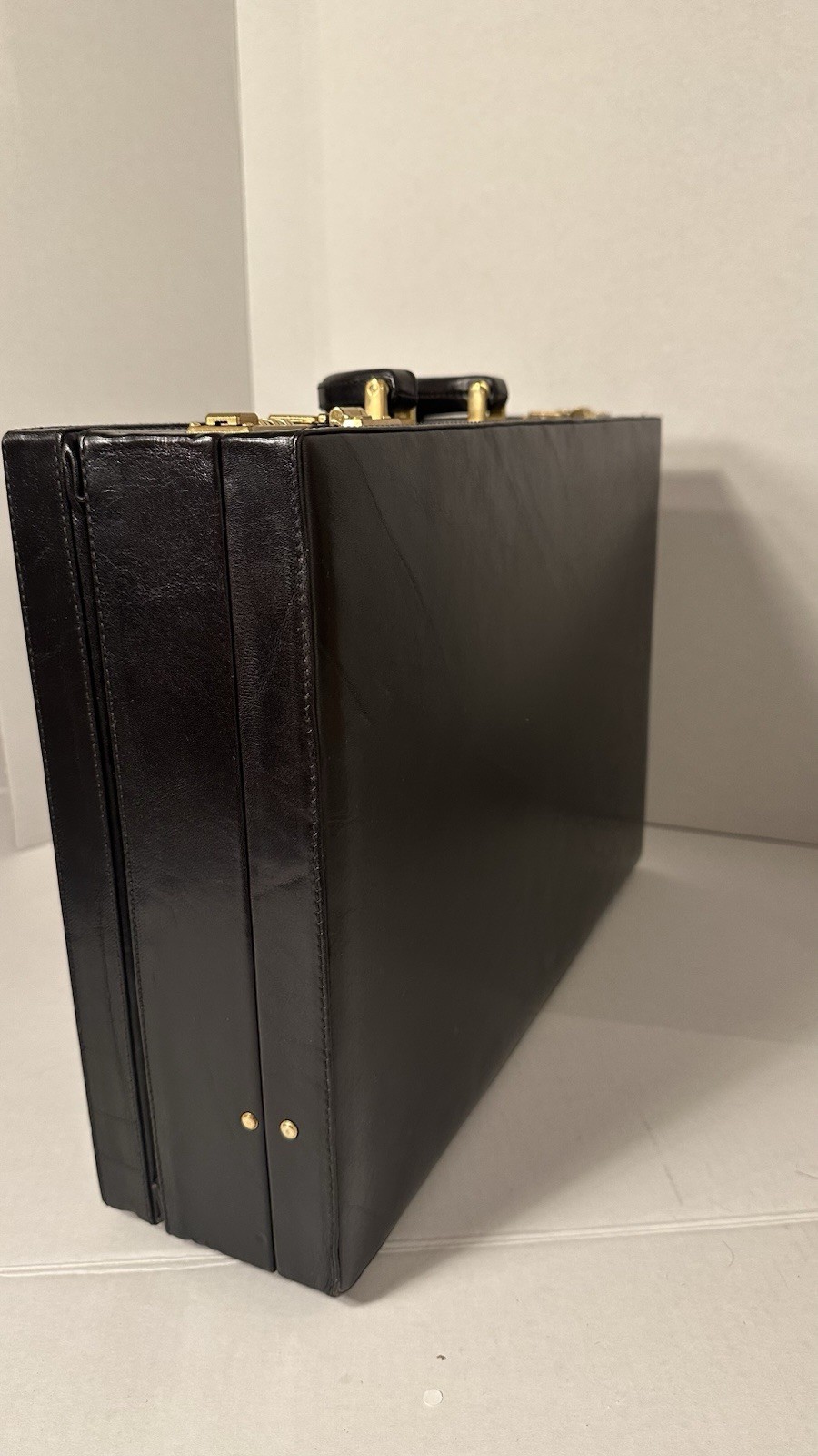 Aldo Raffa Expandable Leather Briefcase. Black Brand New. Never Used