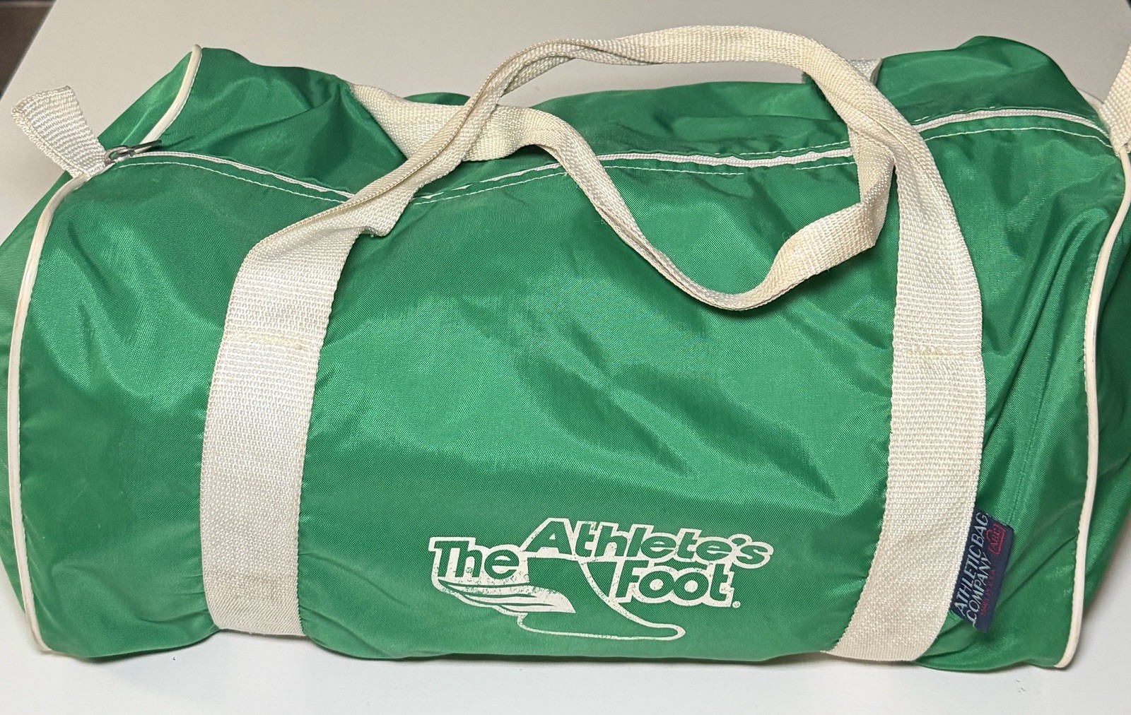 Vintage 90s – THE ATHLETE’S FOOT – Duffle Bag