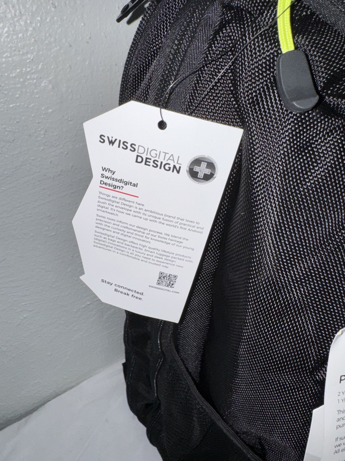 Swissdigital Design Java SE Multi-functional 2-In-1 Travel Backpack/Suitcase