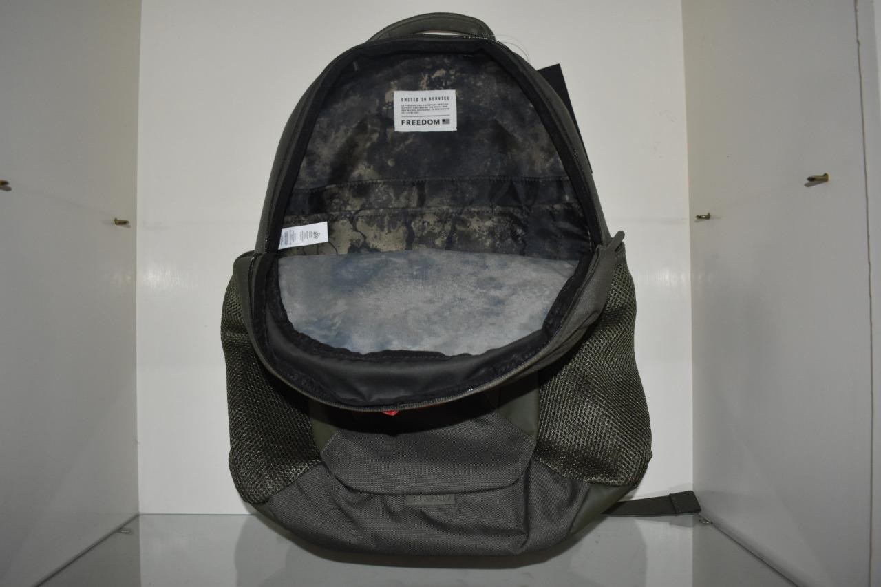 Under Armour Hustle 6.0 Freedom Backpack 1387535 390 Marine OD Green / Bayou NWT