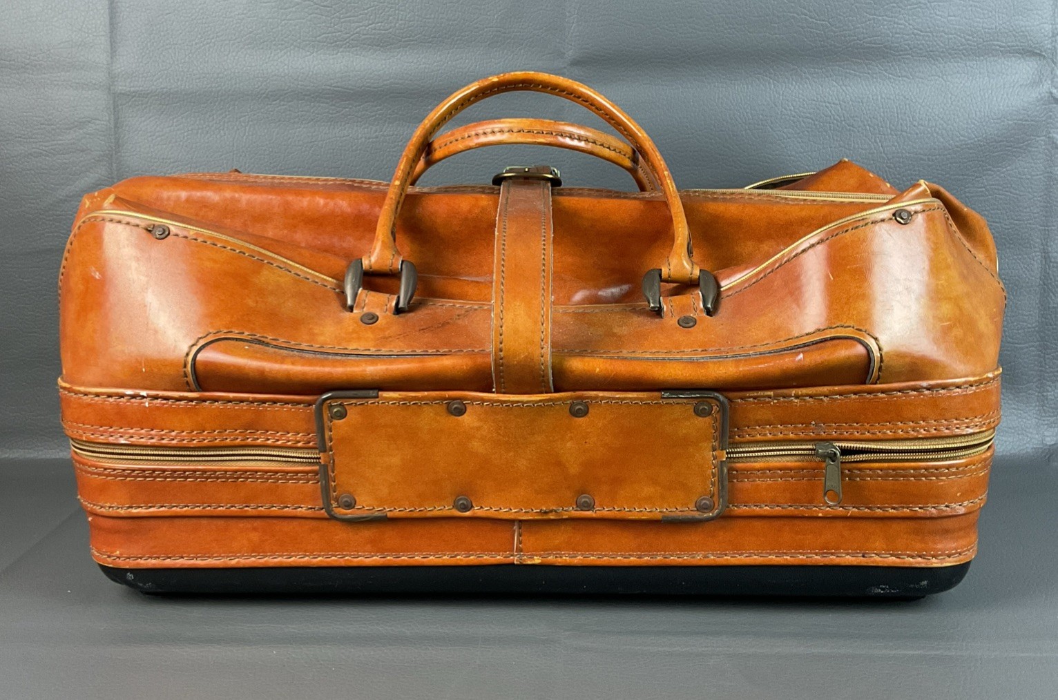 RARE Brown Leather Locking Burton Duffle Divided Bag Hard Bottom