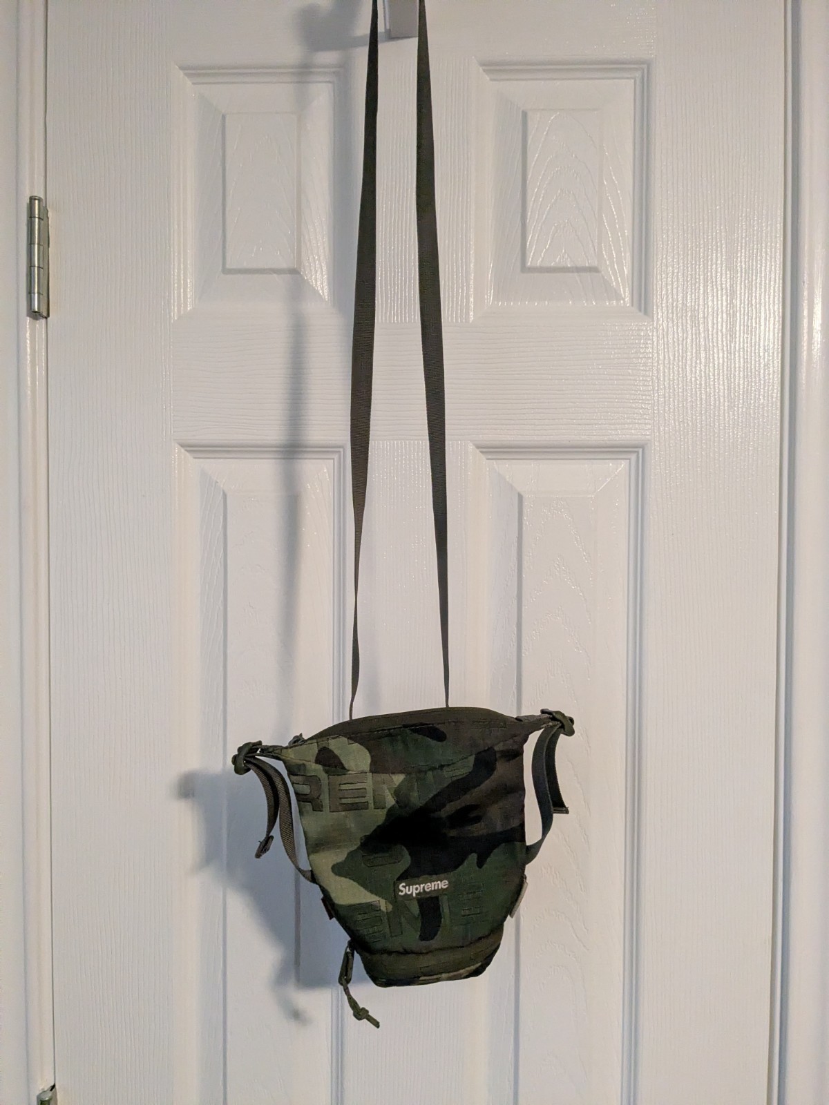 Supreme Camo Neck Pouch/Shoulder Bag (only used twice)