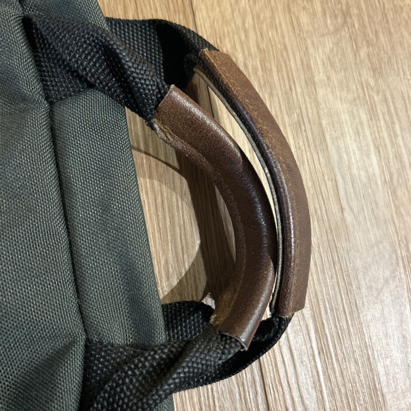 Trager Seattle Messenger Bag Green Brown Leather Trim Expandable 17×11