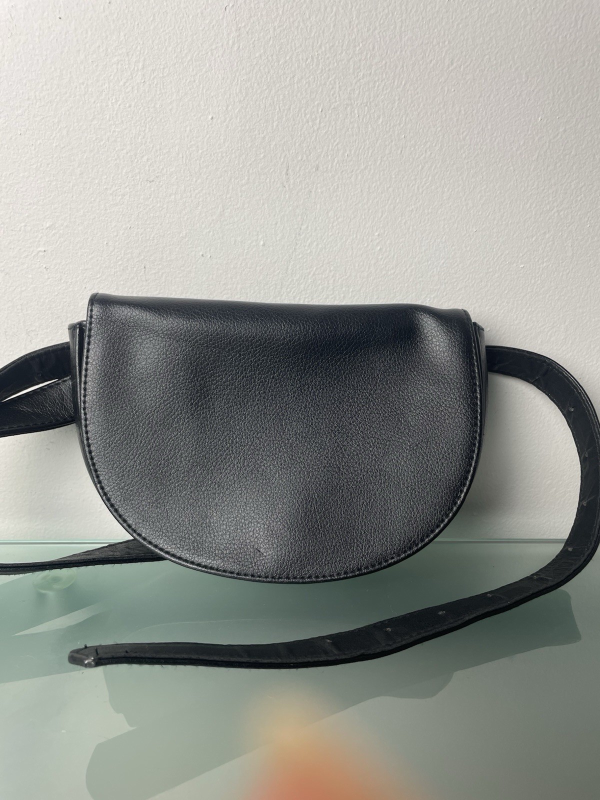 Asos Black Vegan Leather Crescent Fanny Pack Belt Crossbody Men Women One Size