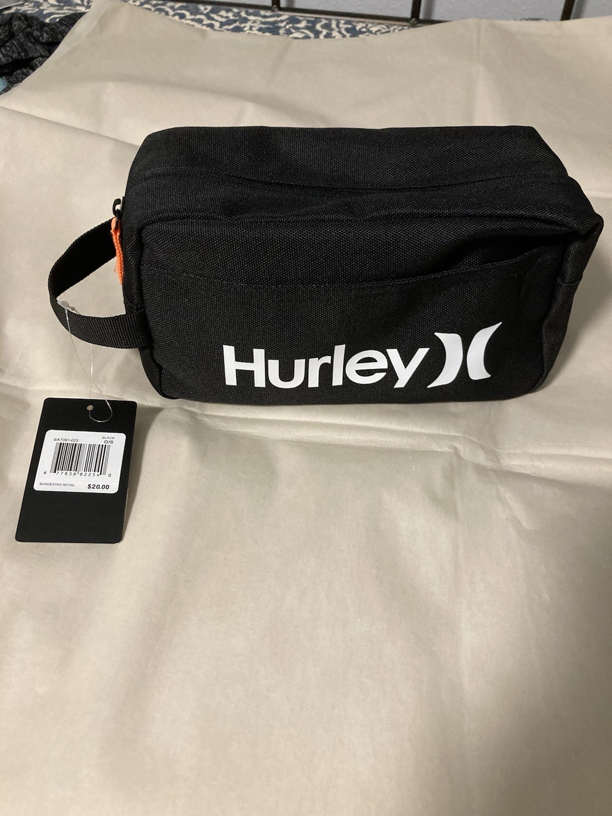 NWT Hurley Black Unisex Toiletry Travel Bag With Zipper NEW