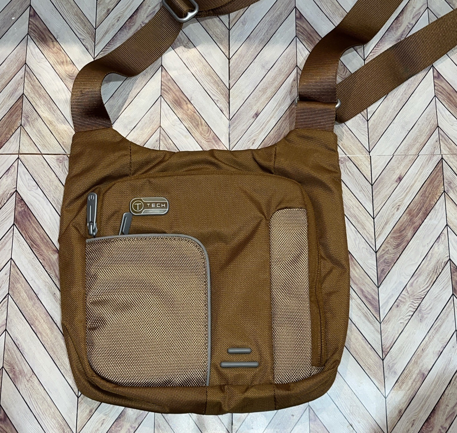 Genuine TUMI T-Tech Brown Crossbody Sling Pack Bag Travel Organizer