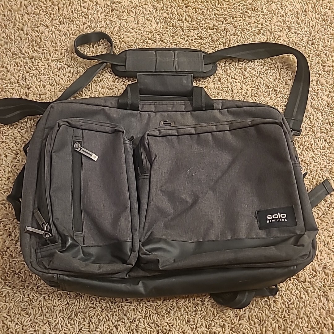 Solo New York Duane Gray Hybrid 15.6″ Laptop Backpack/Crossbody Briefcase Bag