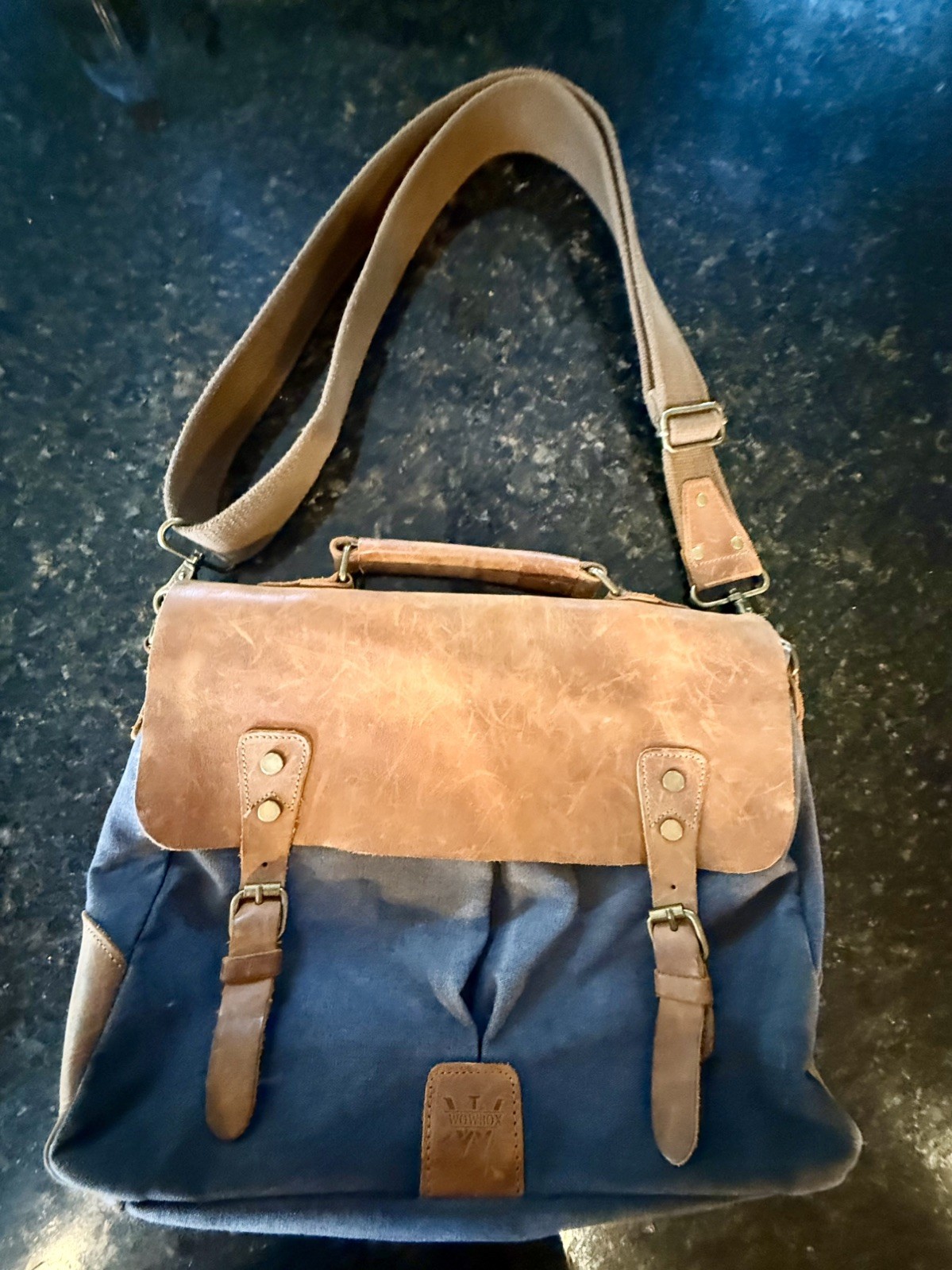 WOWBOX Brown Messenger Bag Adjustable Strap Magnetic Zip Inner Outer Pockets