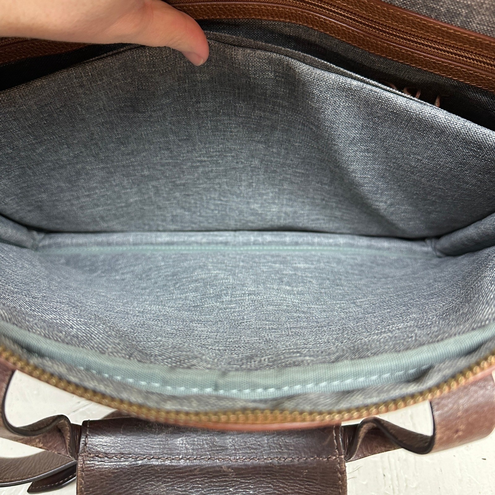 Johnston & Murphy Mens Brown Leather Briefcase Laptop Messenger Bag Two Tone