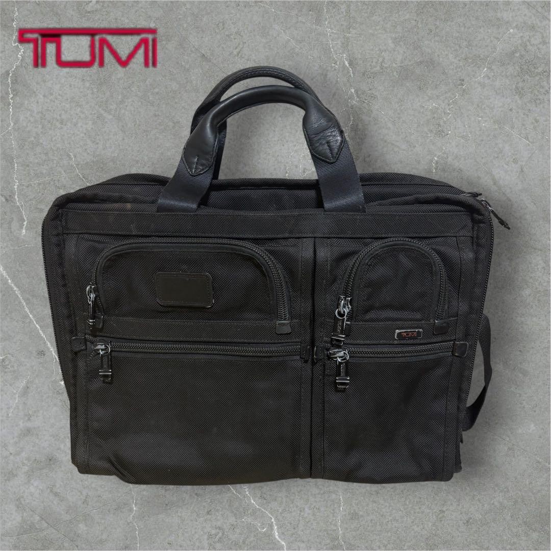 TUMI Compact Large Screen Computer Briefcase 48cm/18.9in 33cm/13in Black