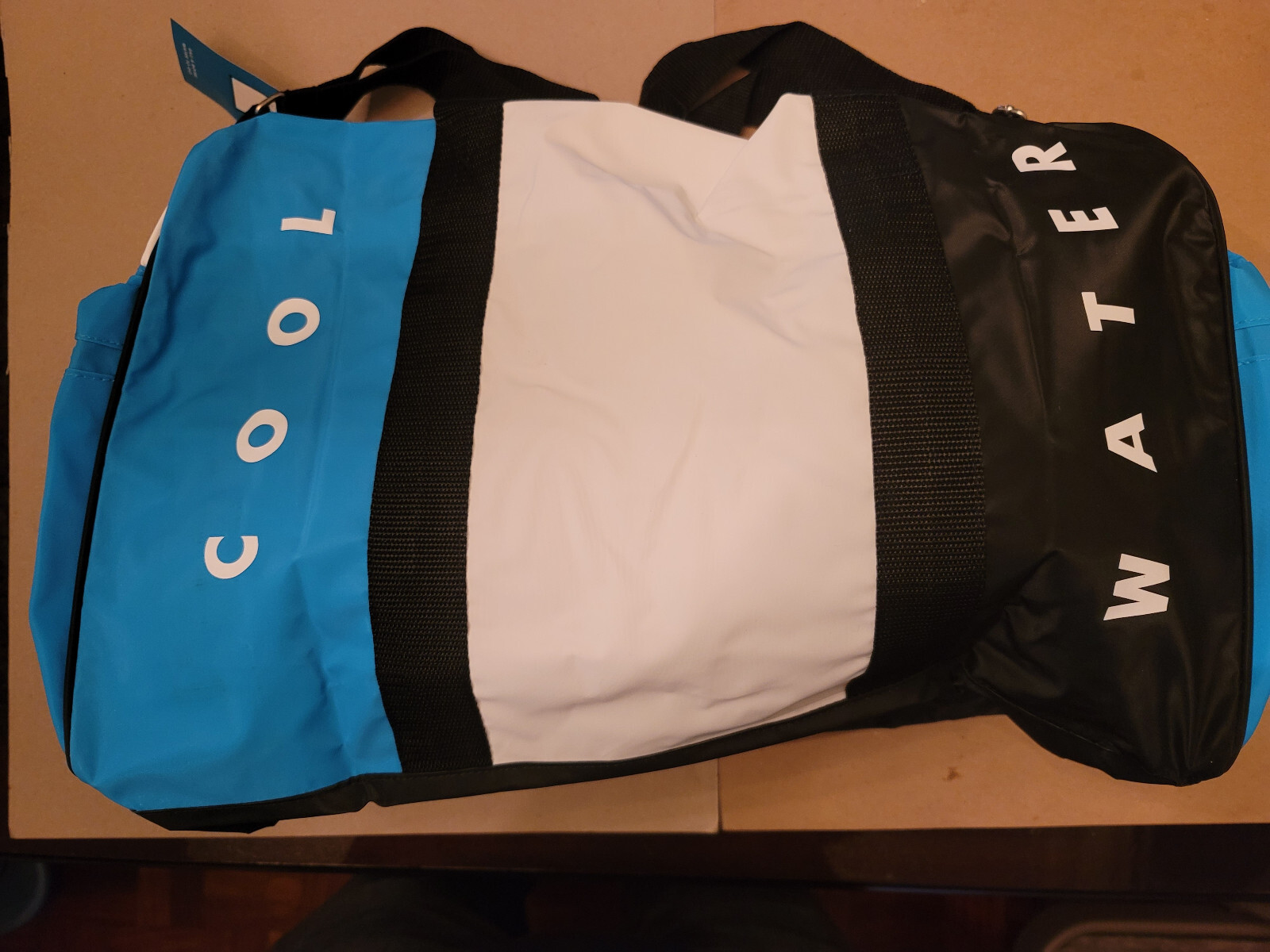 COOL WATER VINTAGE DUFFLE/TRAVEL BAG BLUE/BLACK/WHITE – NEW