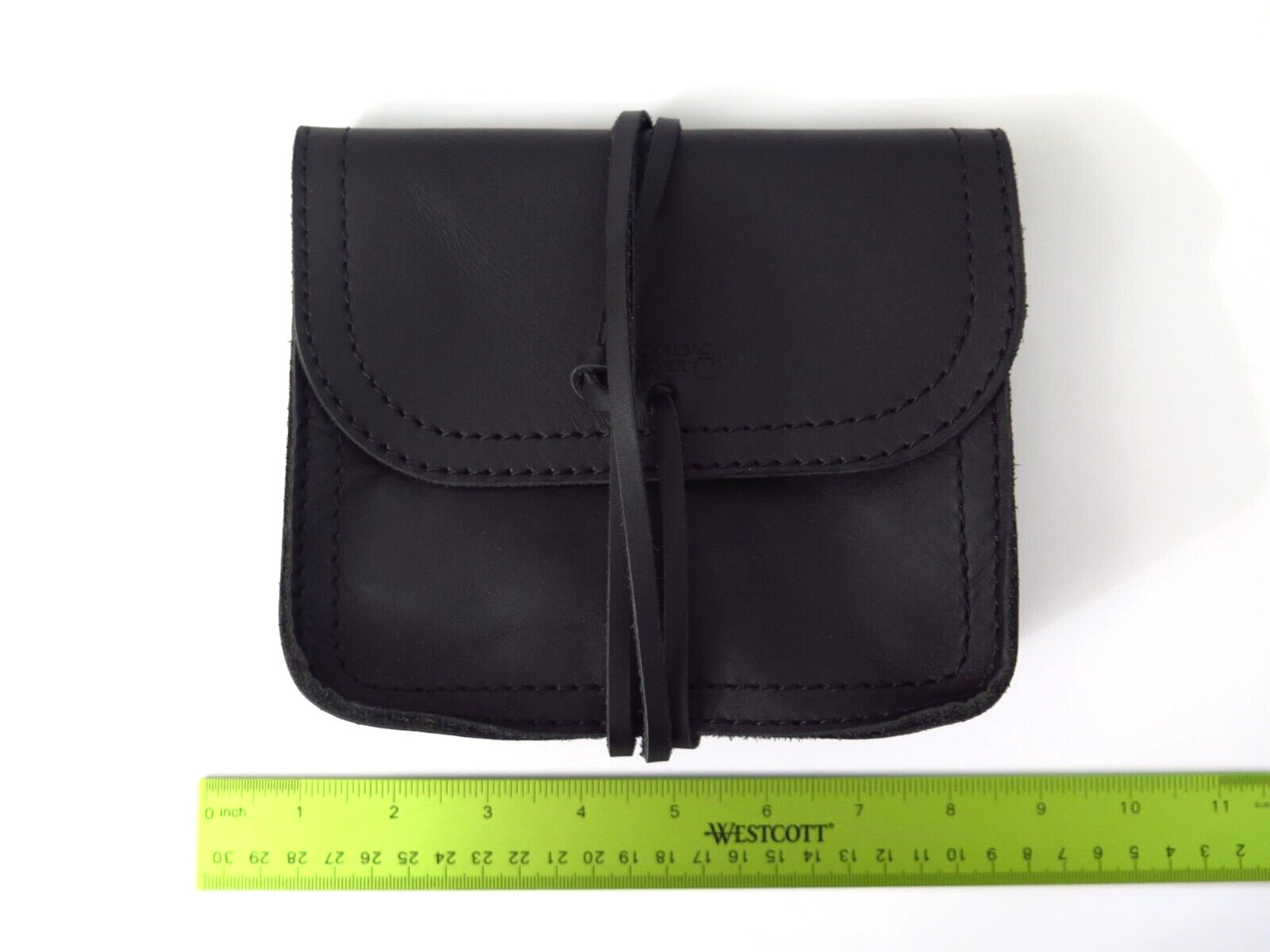 Saddleback Leather 6.5″x5.5″x1.5″ CLASSIC CABLE BAG Black