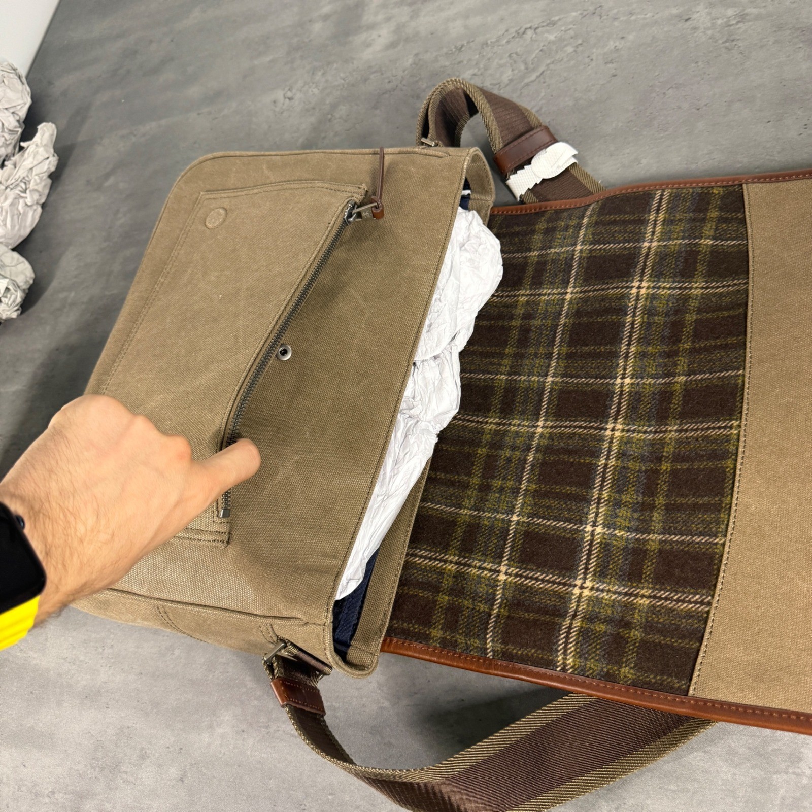 Brooks Brothers Messenger Briefcase Bag Brown Waxed Canvas Satchel Laptop Bag