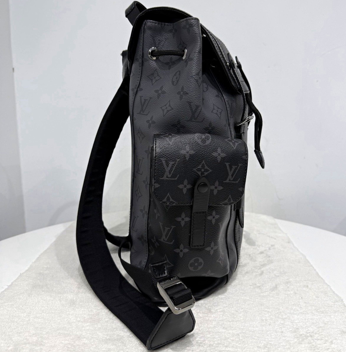 Louis Vuitton Monogram Eclipse Gray/Black Men’s Backpack Buckle
