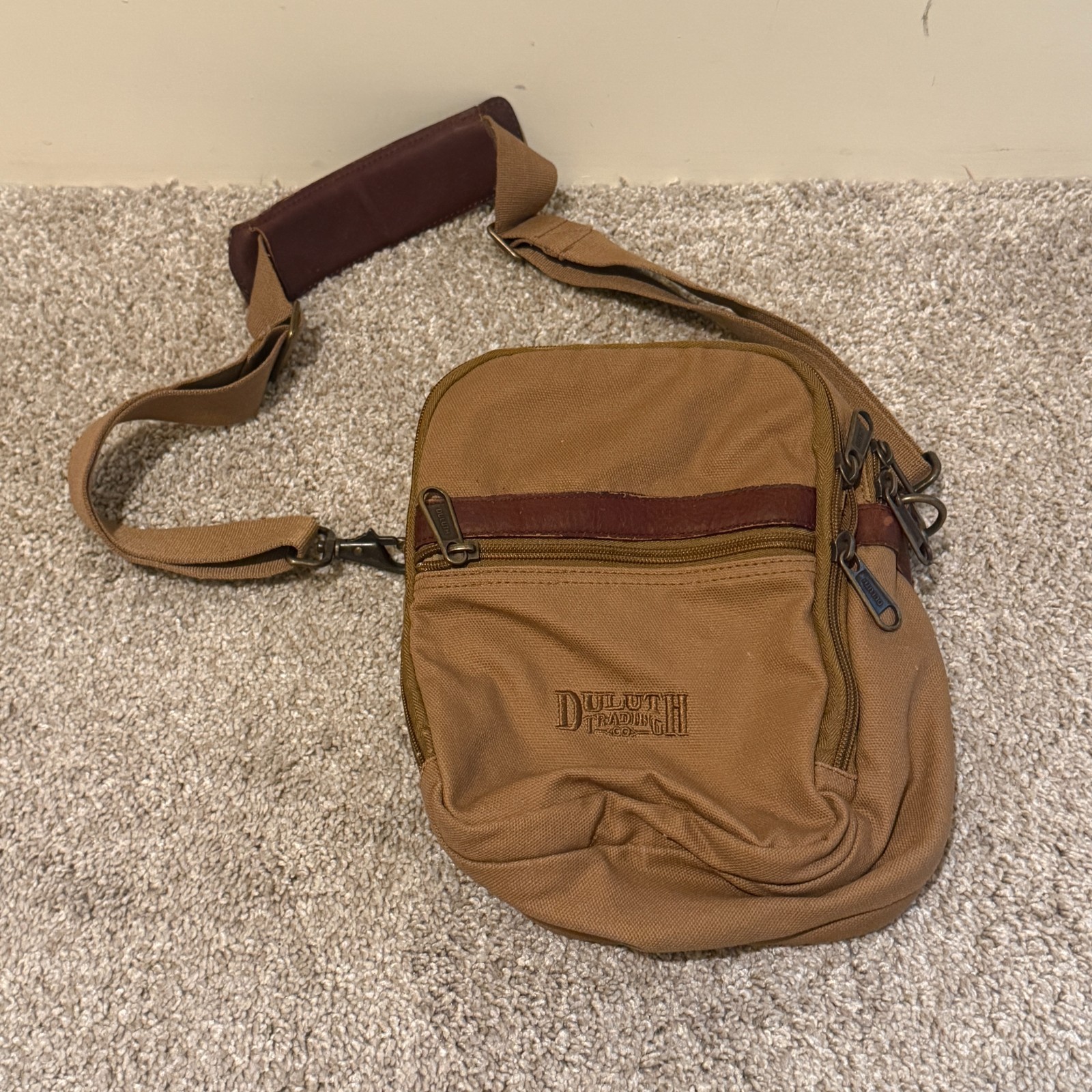 Duluth Trading Mens Satchel Bag Brown