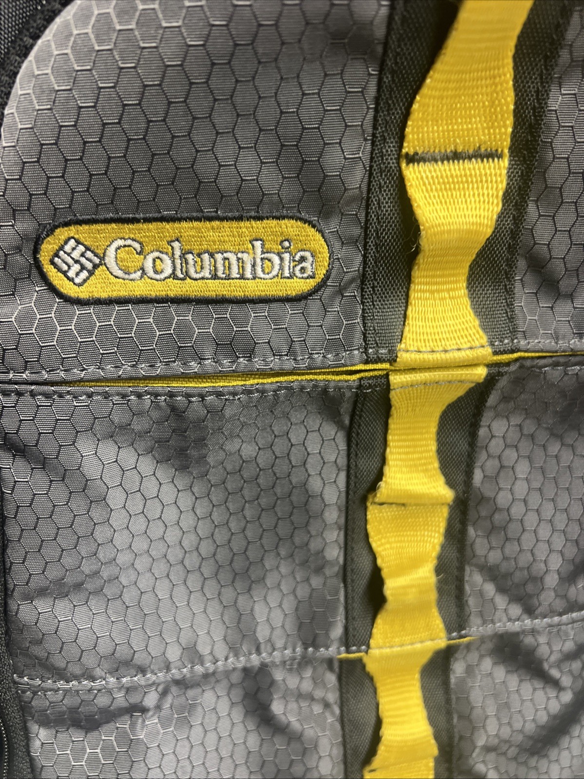 Columbia Back Pack Unisex , Black, Gray And Yellow Stripes , Travel, School