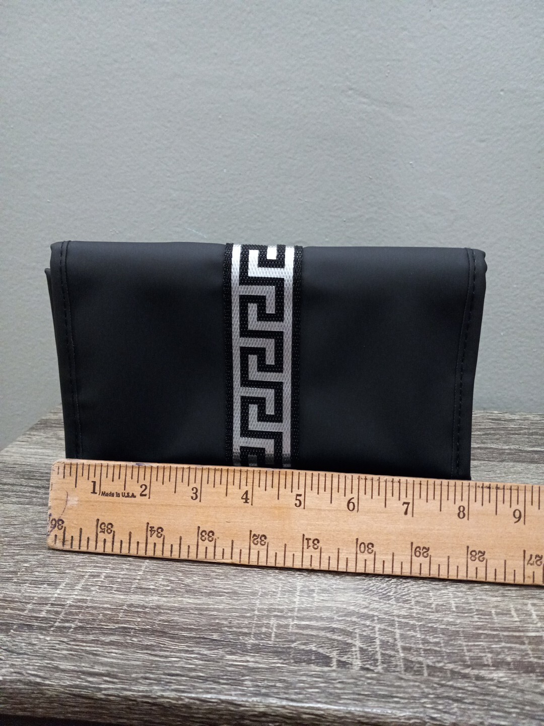 VERSACE FRAGRANCE BLACK INSTITUTIONAL CASE TRAVEL BAG MENS POUCH 8″ X 6″ X 2.5″