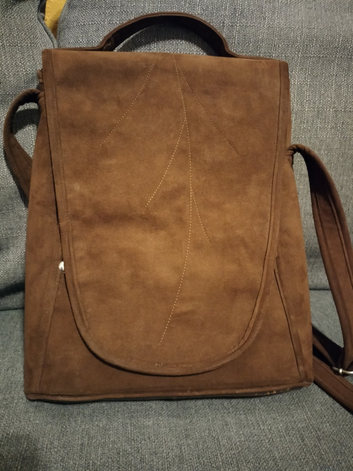 Vintage Snap Button Messenger Bag