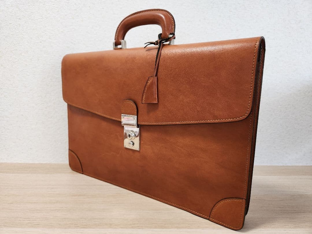 BOJOLA Briefcase Business Bag Handbag w/Key Leather in Brown NWOT