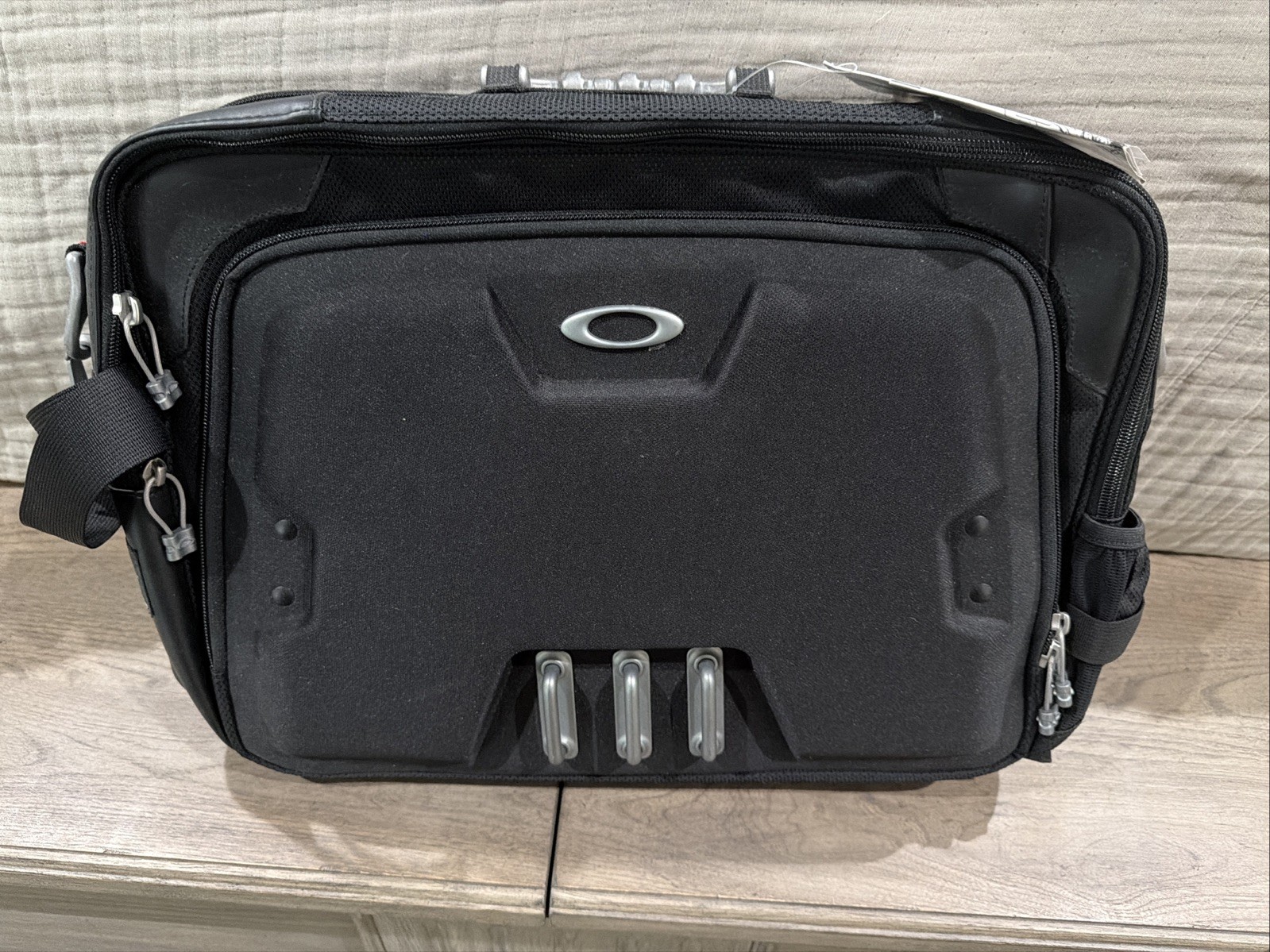 Oakley Briefcase Sink Collection Black Laptopbag