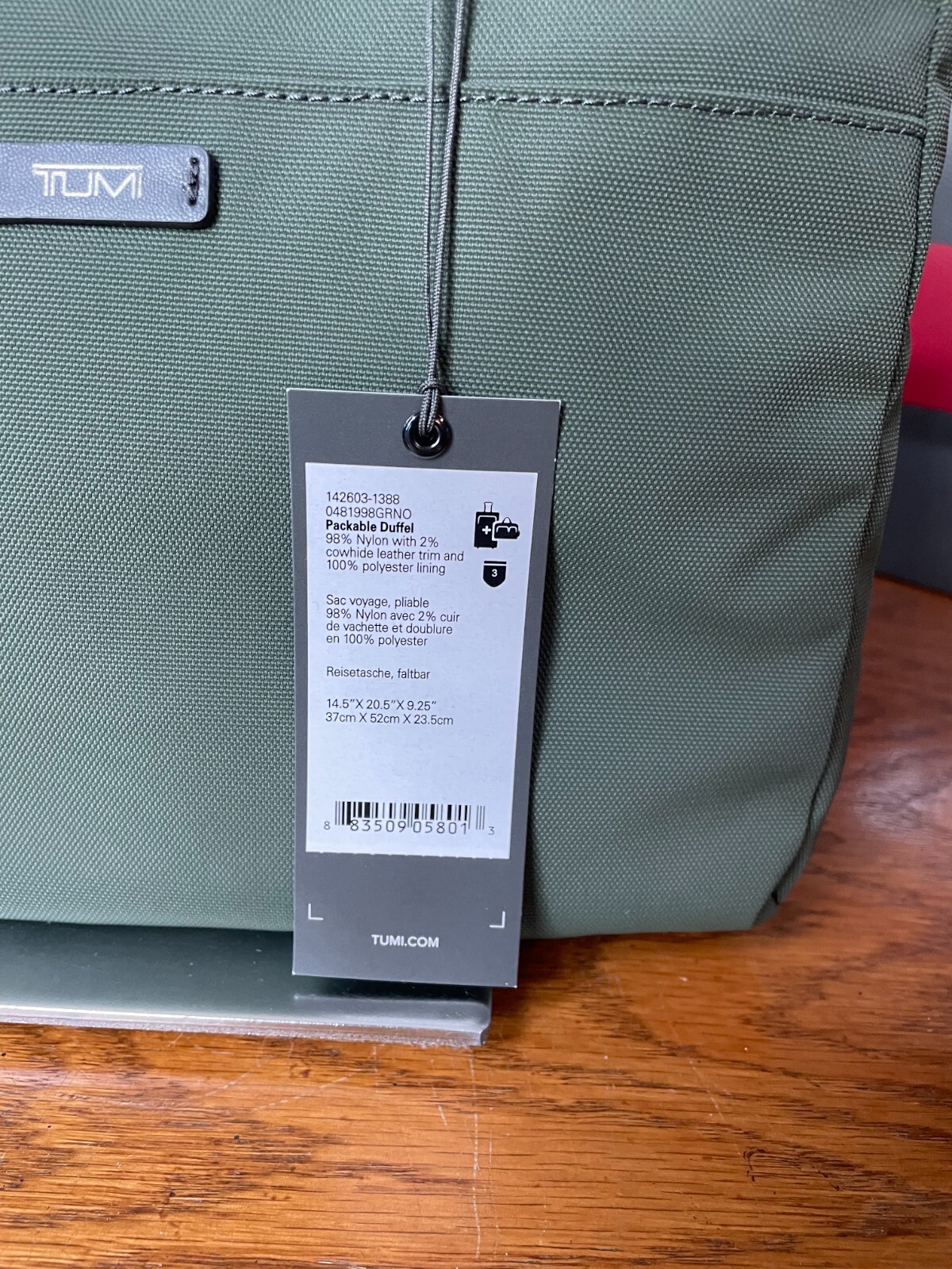 NWT TUMI OLIVE GREEN PACKABLE DUFFLE FOLDABLE DUFFEL TOTE BAG TRAVEL CARRYON