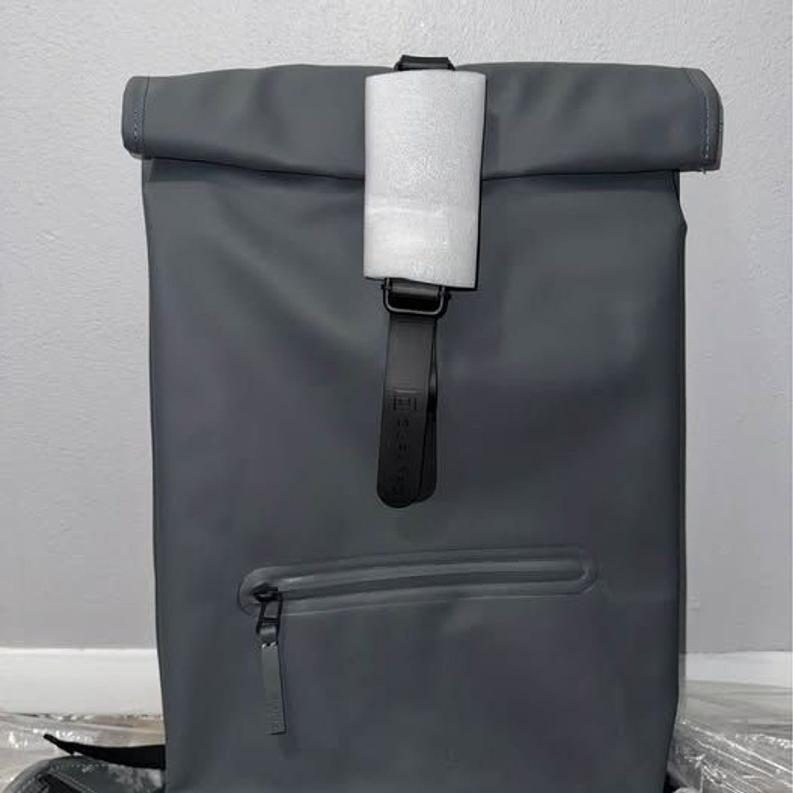 Rains Rolltop Ruck Sack Back back Black/Gray New W3 Waterproof