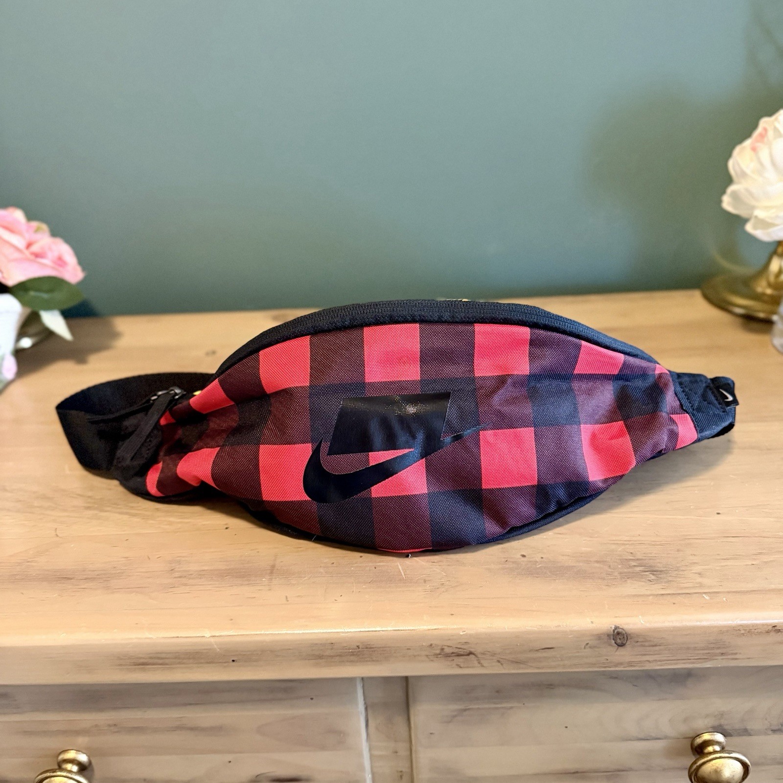Nike Heritage Plaid Fanny Pack Crossbody Red Yellow Black Plaid NWOT
