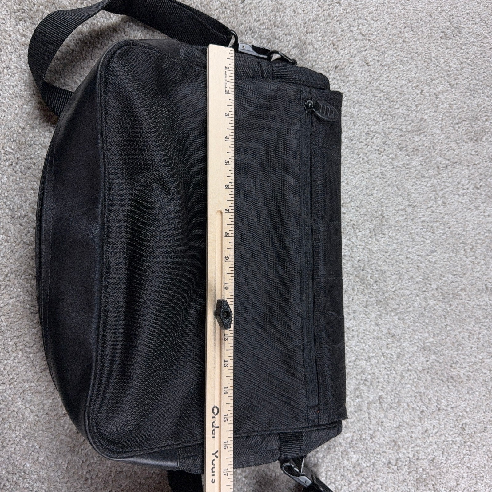 Tumi T2 Tech Bag Black Ballistic Expandable Messenger Laptop Bag Satchel Travel