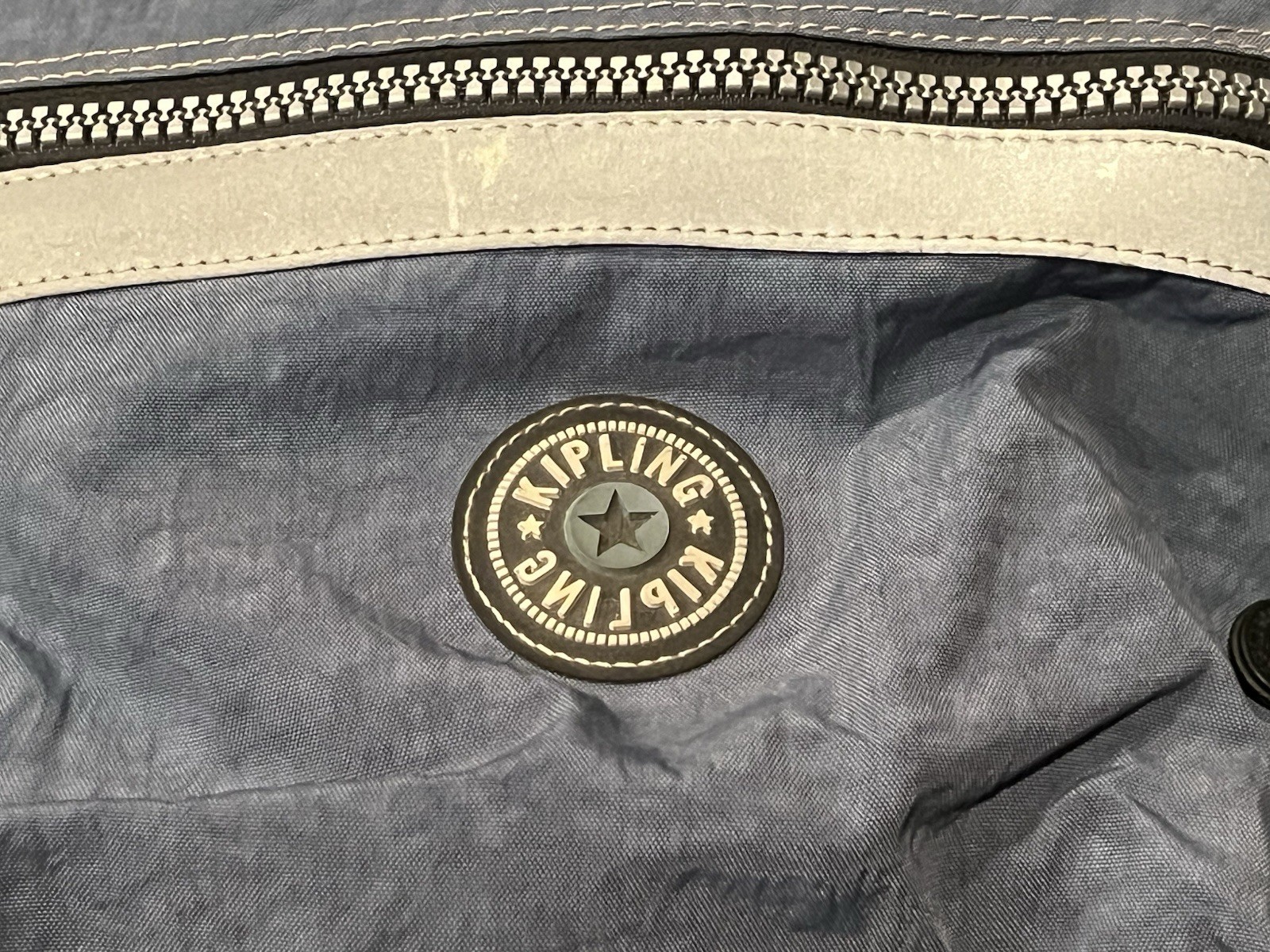 Kipling Blue Black 17″ x 13″ Padded Zip Pocket Private Transport Laptop Backpack