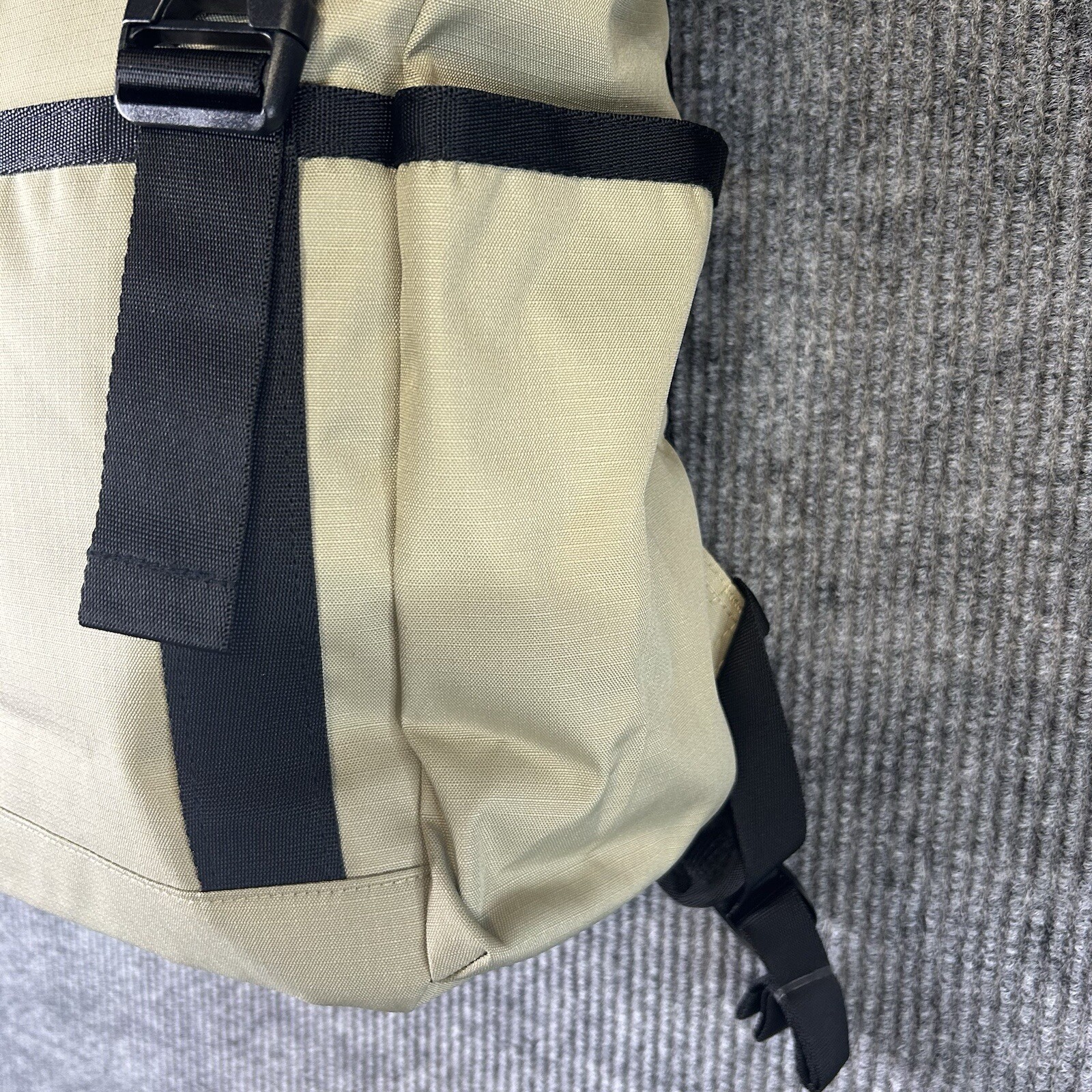 New Dickies Backpack Ashville Roll Top Khaki Water Bottle Side Pockets
