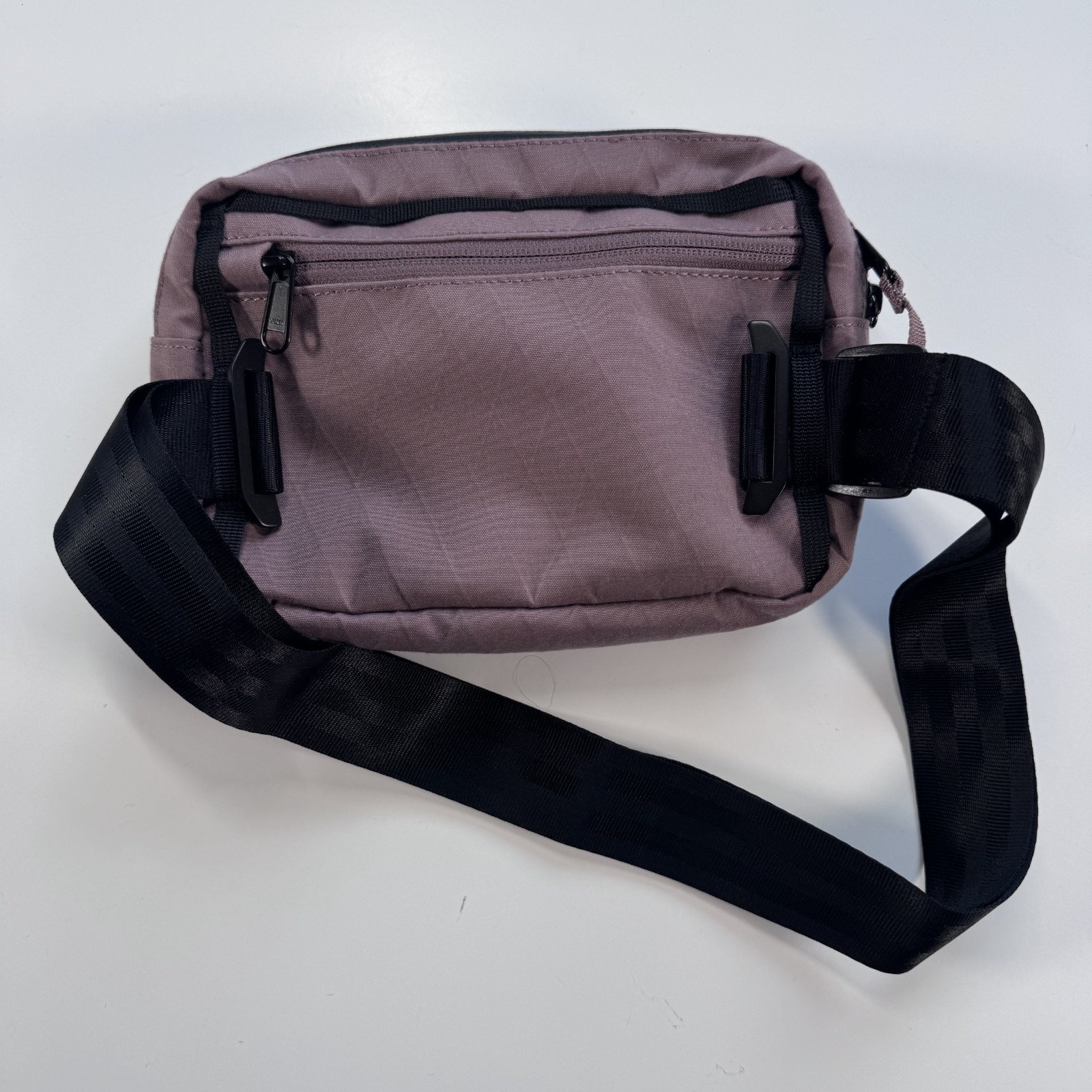CHROME INDUSTRIES Barrage 2L Sling Crossbody Bag Small Mauve Purple Pink