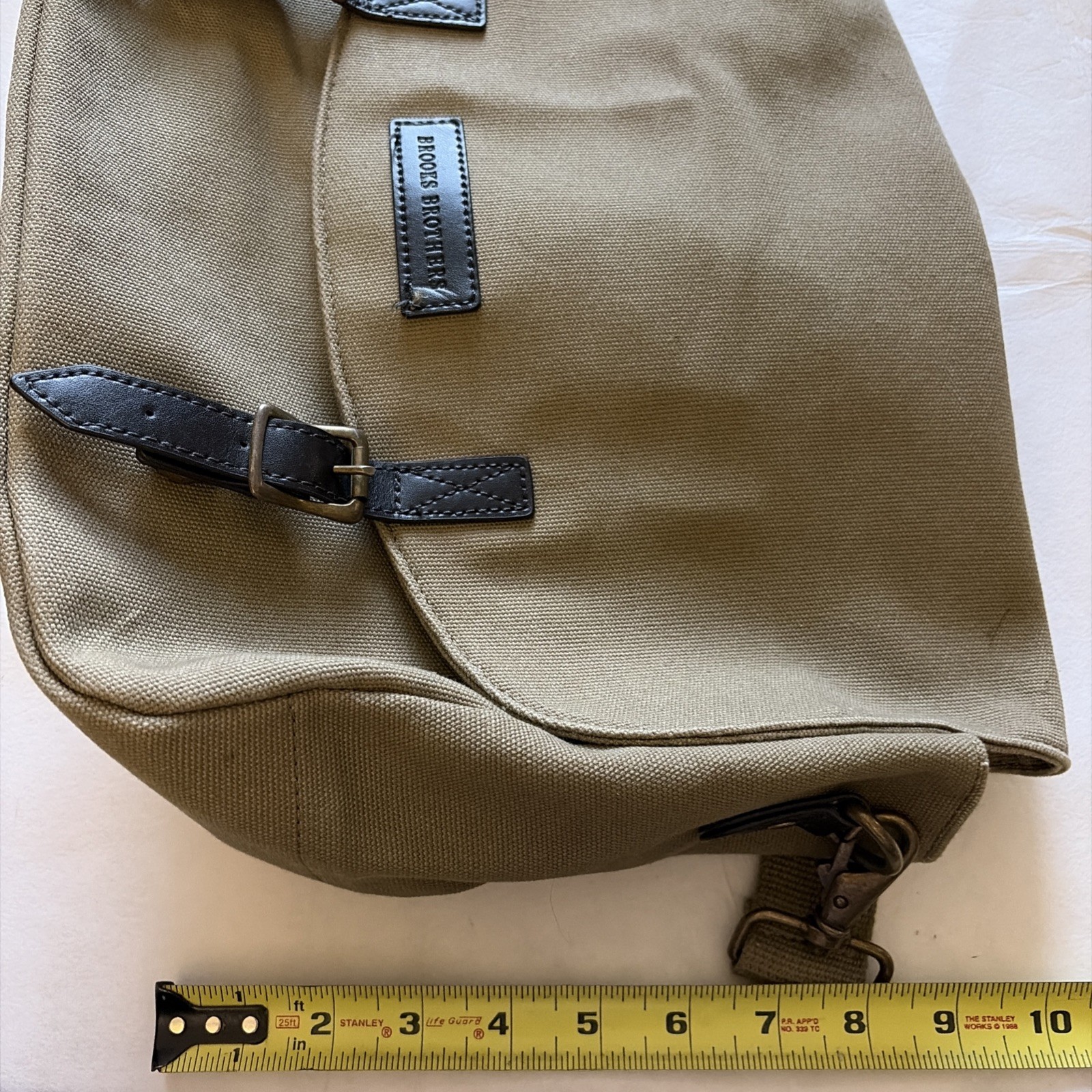 Brooks Brothers Canvas Messenger /Shatchel Bag In Khaki Leather Trim Army Estate