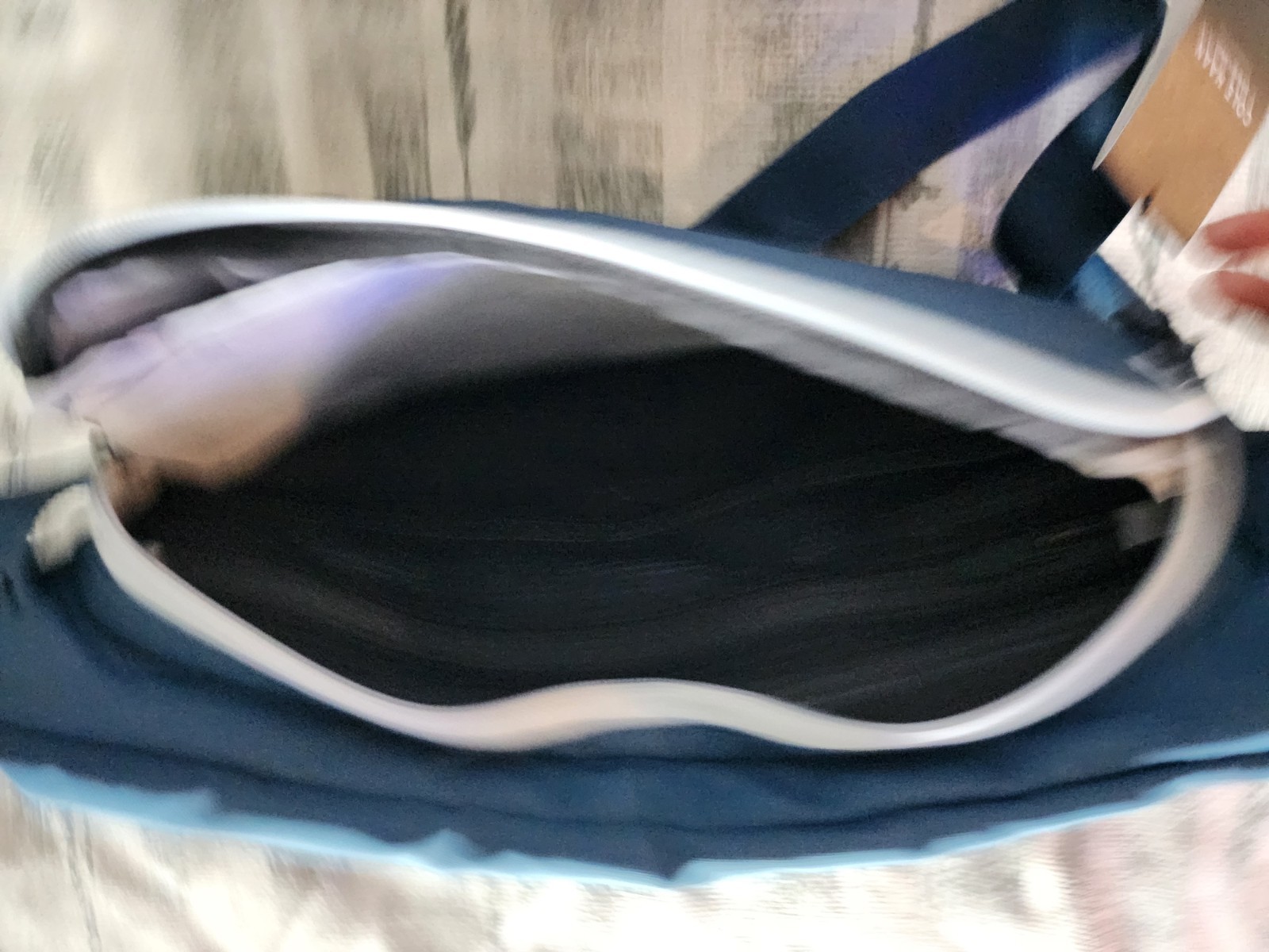 NWT Authentic COLE HAAN ZEROGRAND CENTRAL Blue Nylon Men’s Sling Bag Unisex