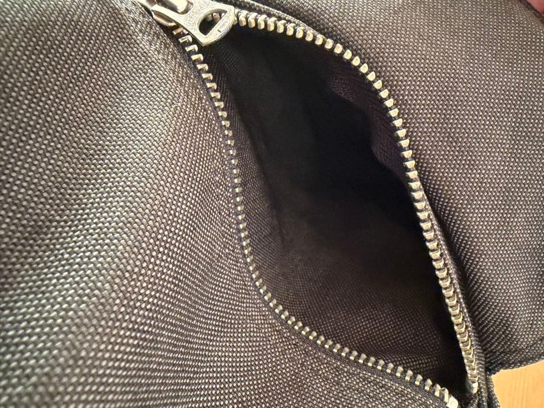PORTER YOSHIDA SMOKY One Shoulder Sling Bag made in Japan Authentic