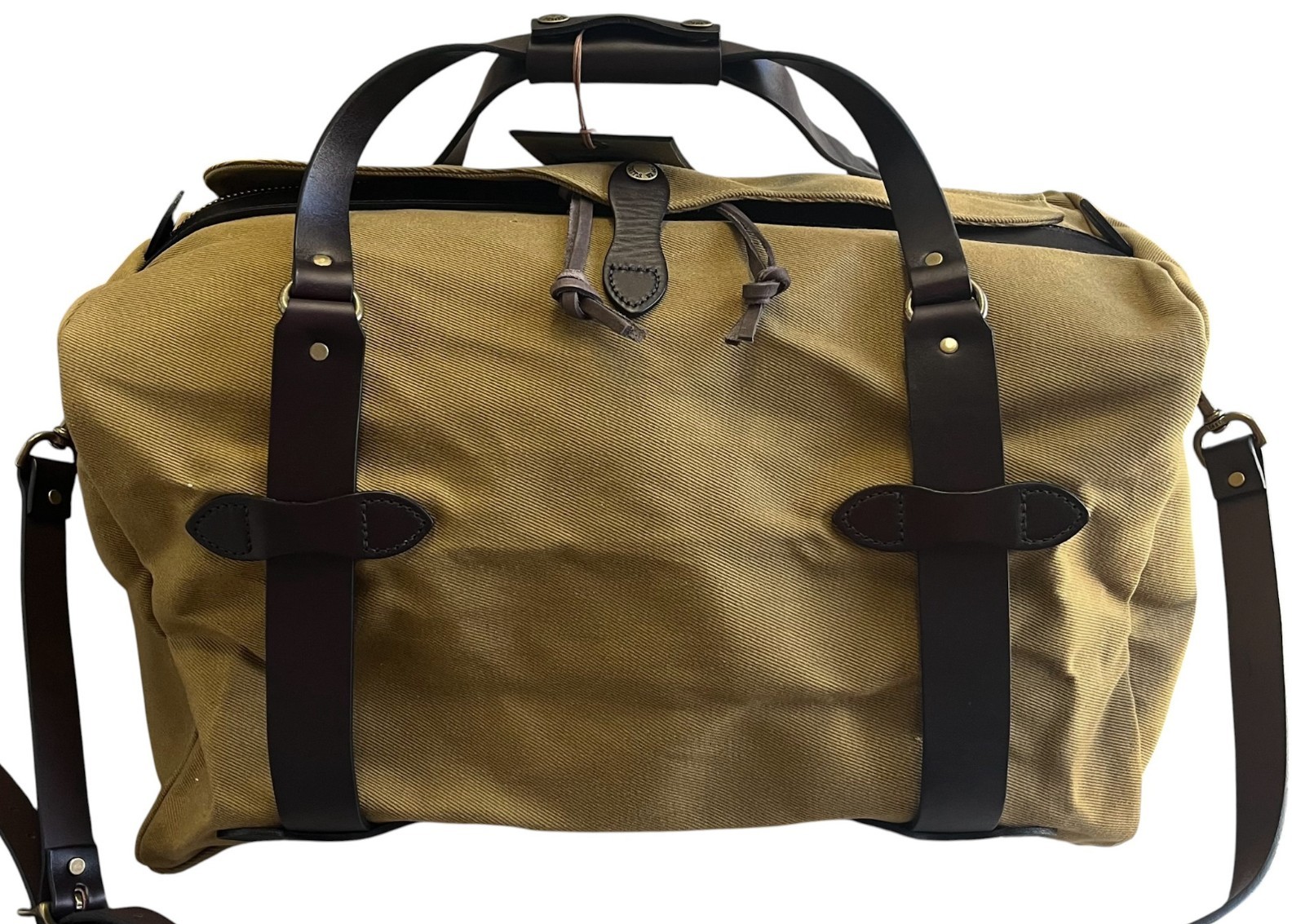 Filson Medium Rugged Twill Duffle Bag Tan Made In USA Strap NWT Free Shipping
