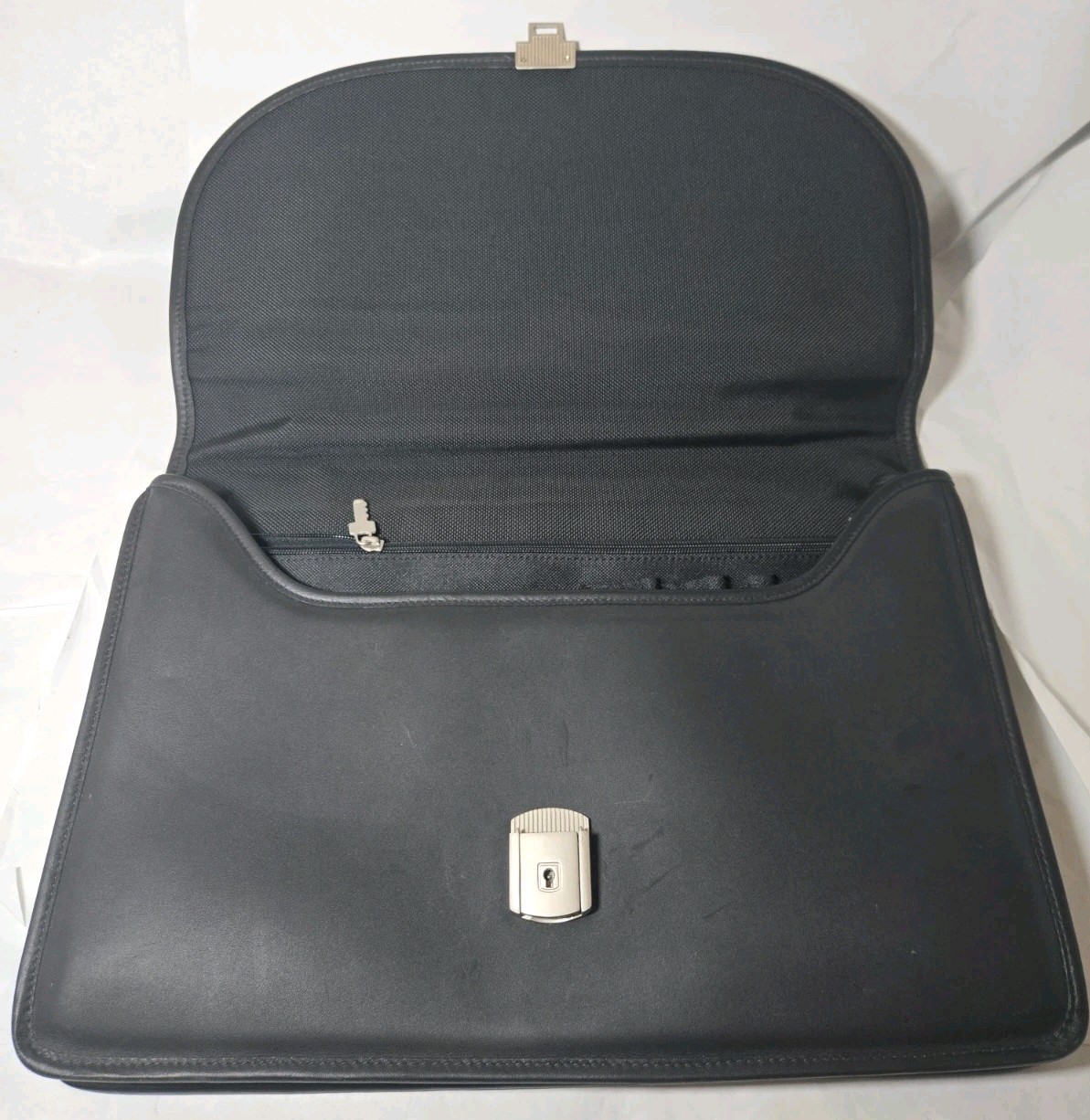 Jack Georges Black Leather Briefcase Laptop Bag – United Brotherhood Carpenters