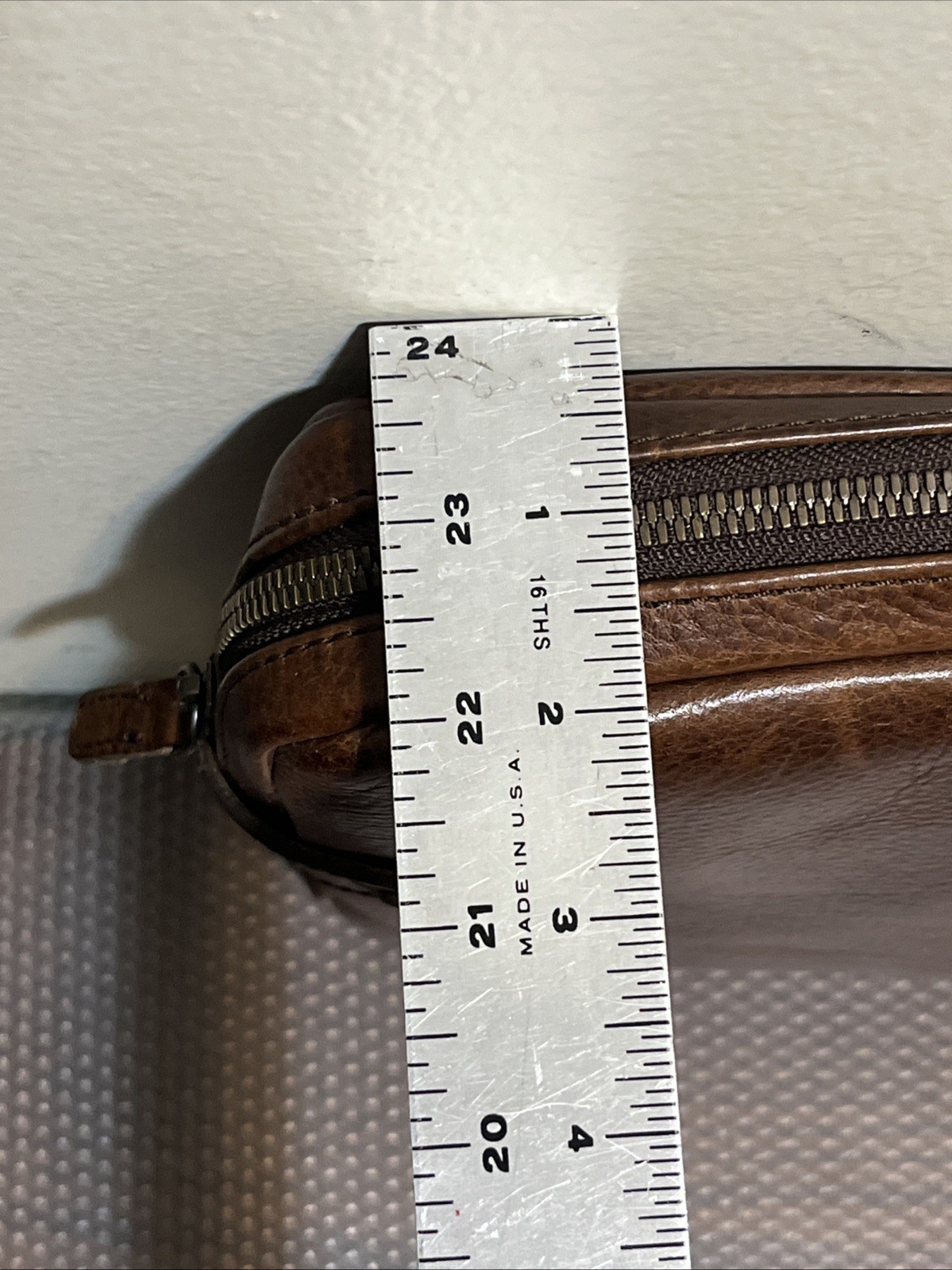 Moore & Giles Leather Tech Pocket Titan Milled Brown With Built In Powder Bank