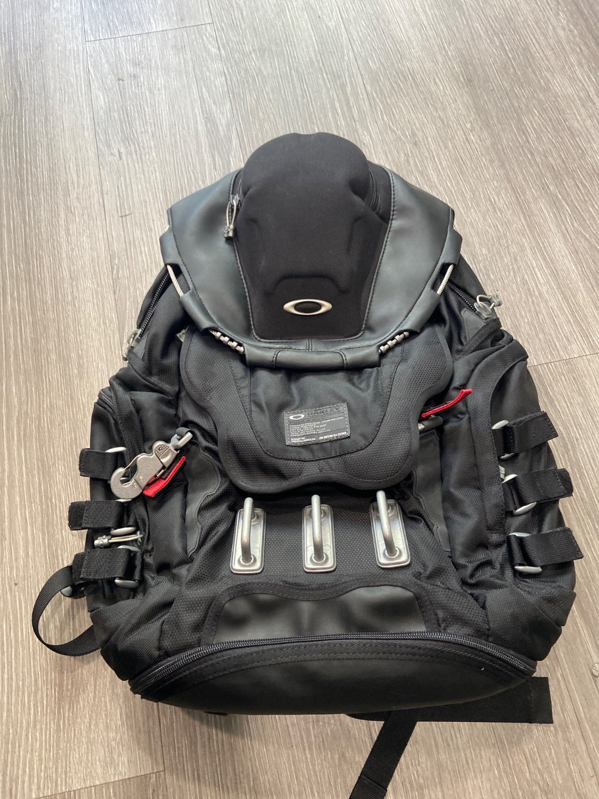 Oakley Kitchen Sink Tactical Field Gear Backpack Stealth Black Daypack Hiking