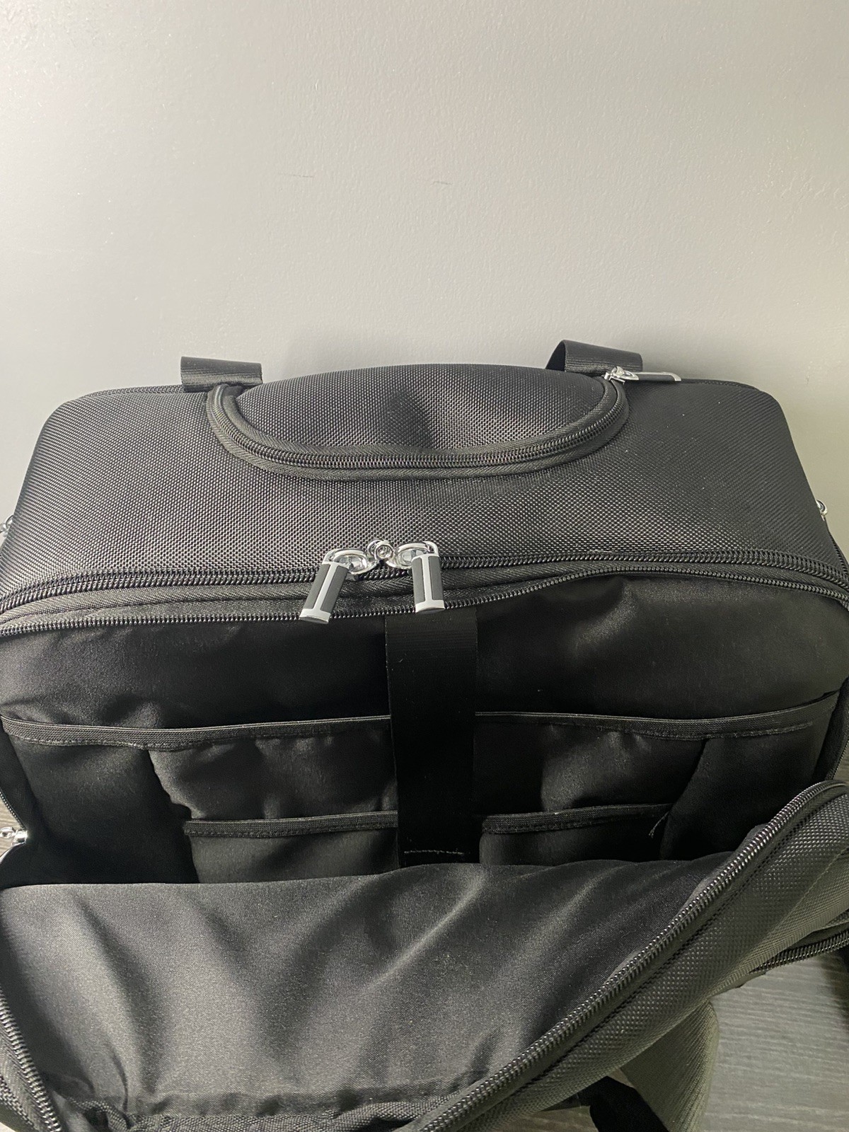 LuggeX Rolling Travel Briefcase Carry On Laptop Bag Wheels Black Multiple Pocket