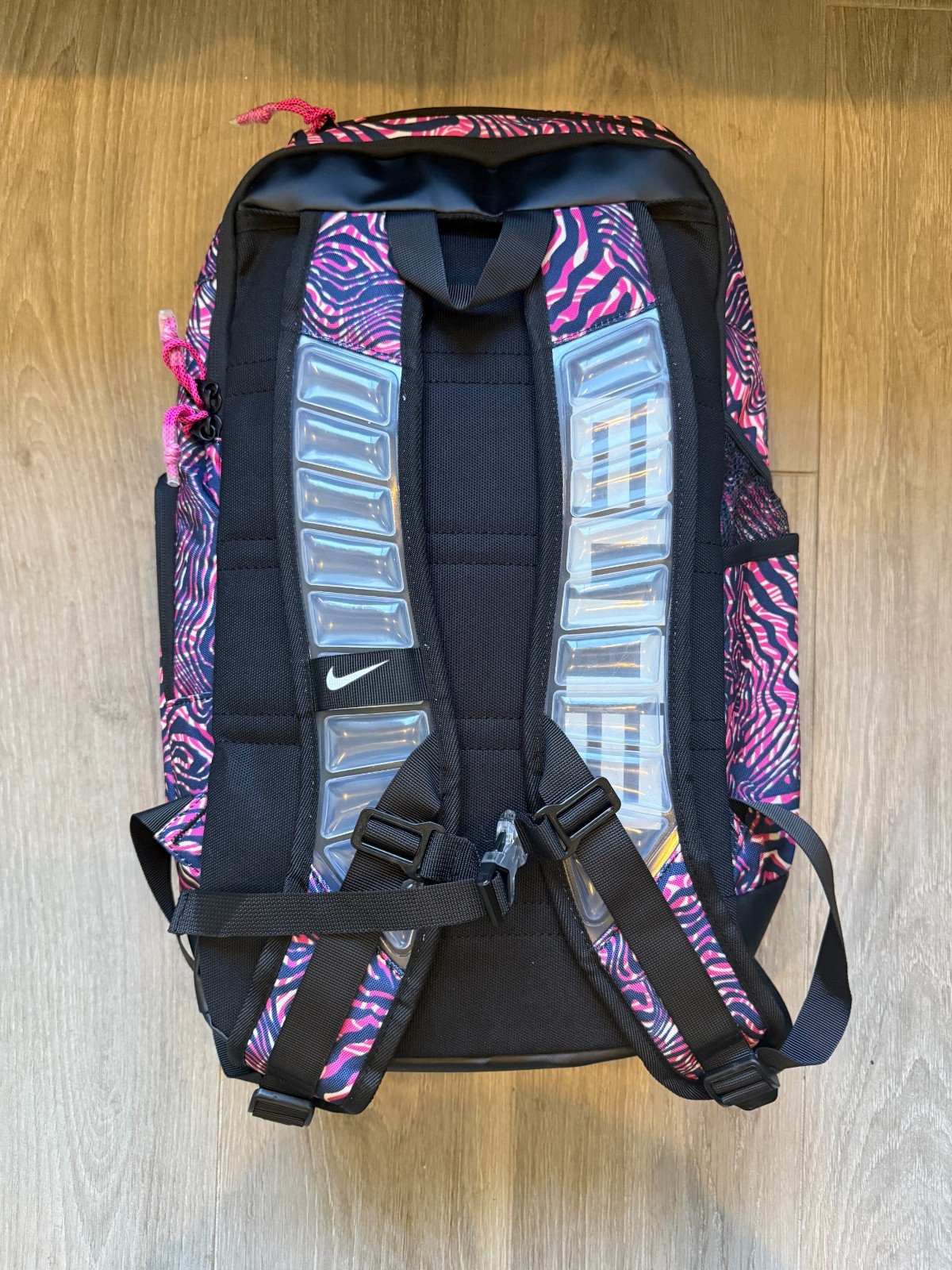 Nike Elite Pro Basketball Backpack Pink /Black 32L – NEW- FREE SHIPPING