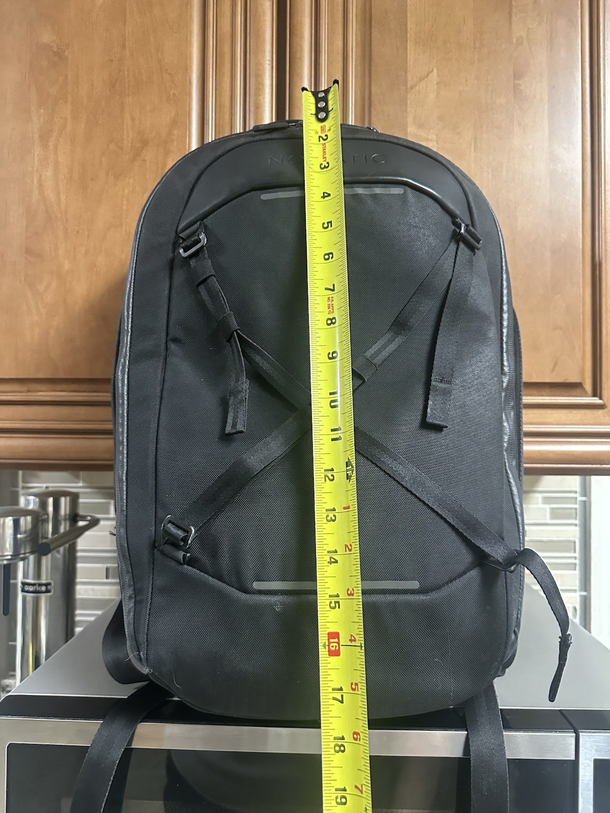 Nomatic Navigator Pack 15L, Fair Condition, Expands to 21L, Laptop Sleeve, RFID