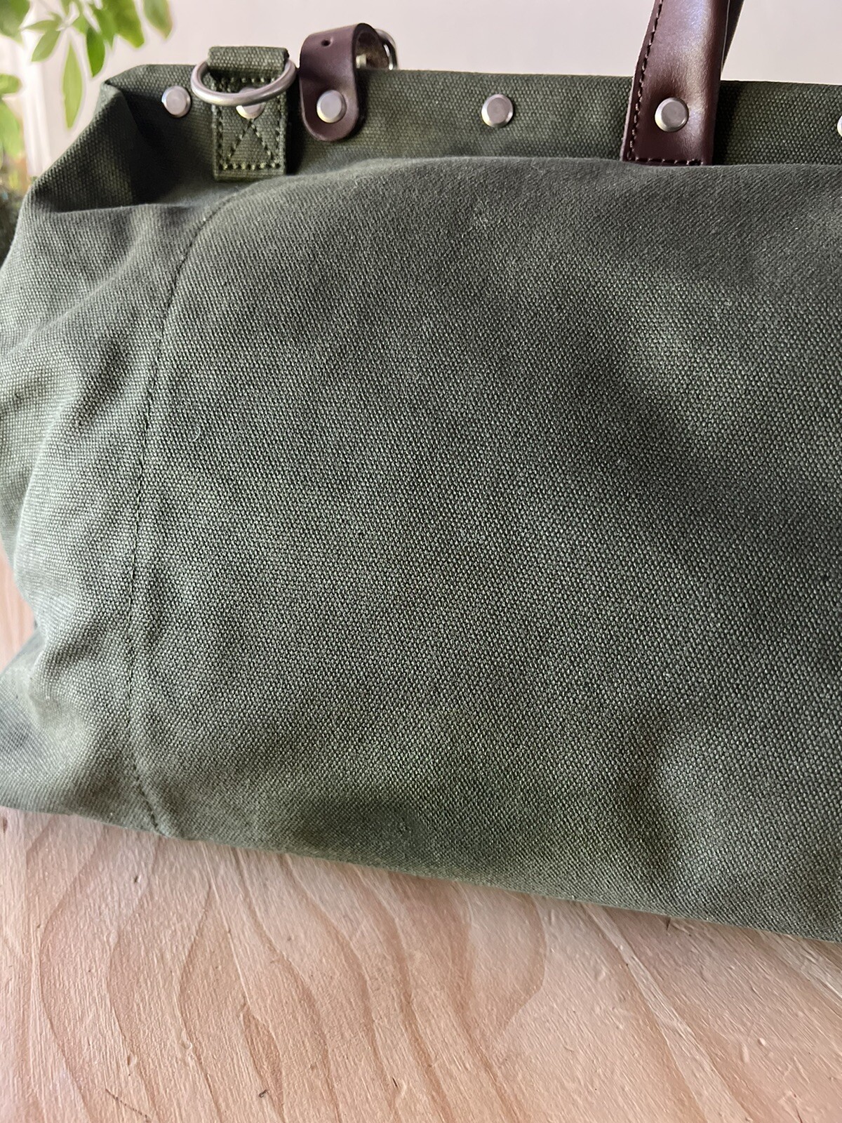 line of trade weekender bag Olive Green (See Description)