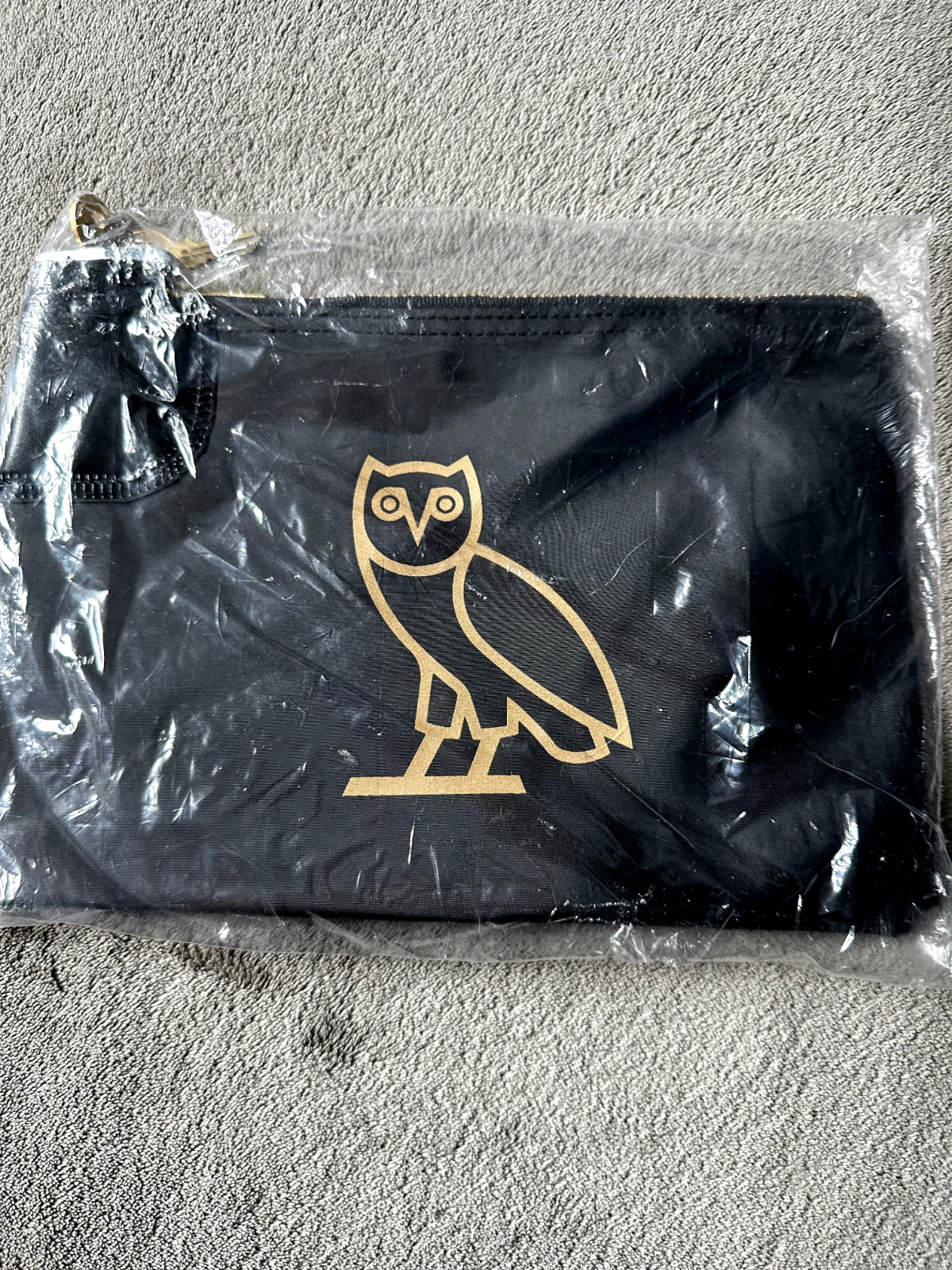 OVO Money Sac Lock Owl Black Gold October’s Very Own Drake 2024 Bag