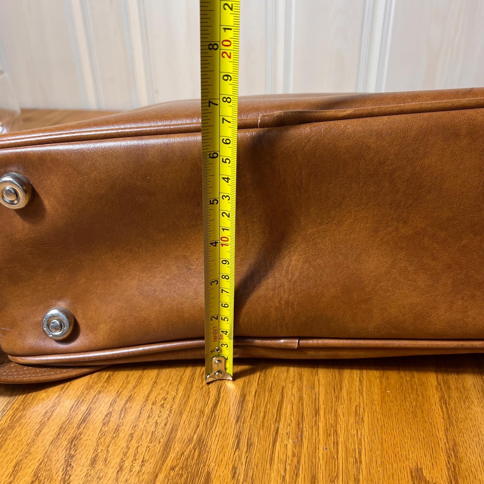 Vintage Brown Vinyl Leather Crossbody Bag Retro Messenger Bag WITH KEYS