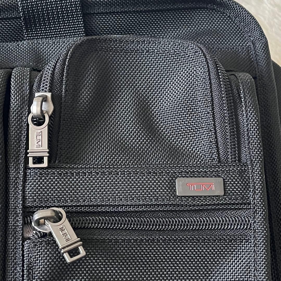 Level TUMI Carry Case Expandable Business Bag Black