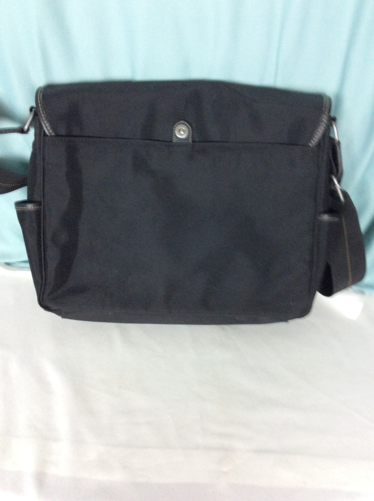 Perry Ellis Portfolio Laptop computer bag with shoulder strap Leather inside
