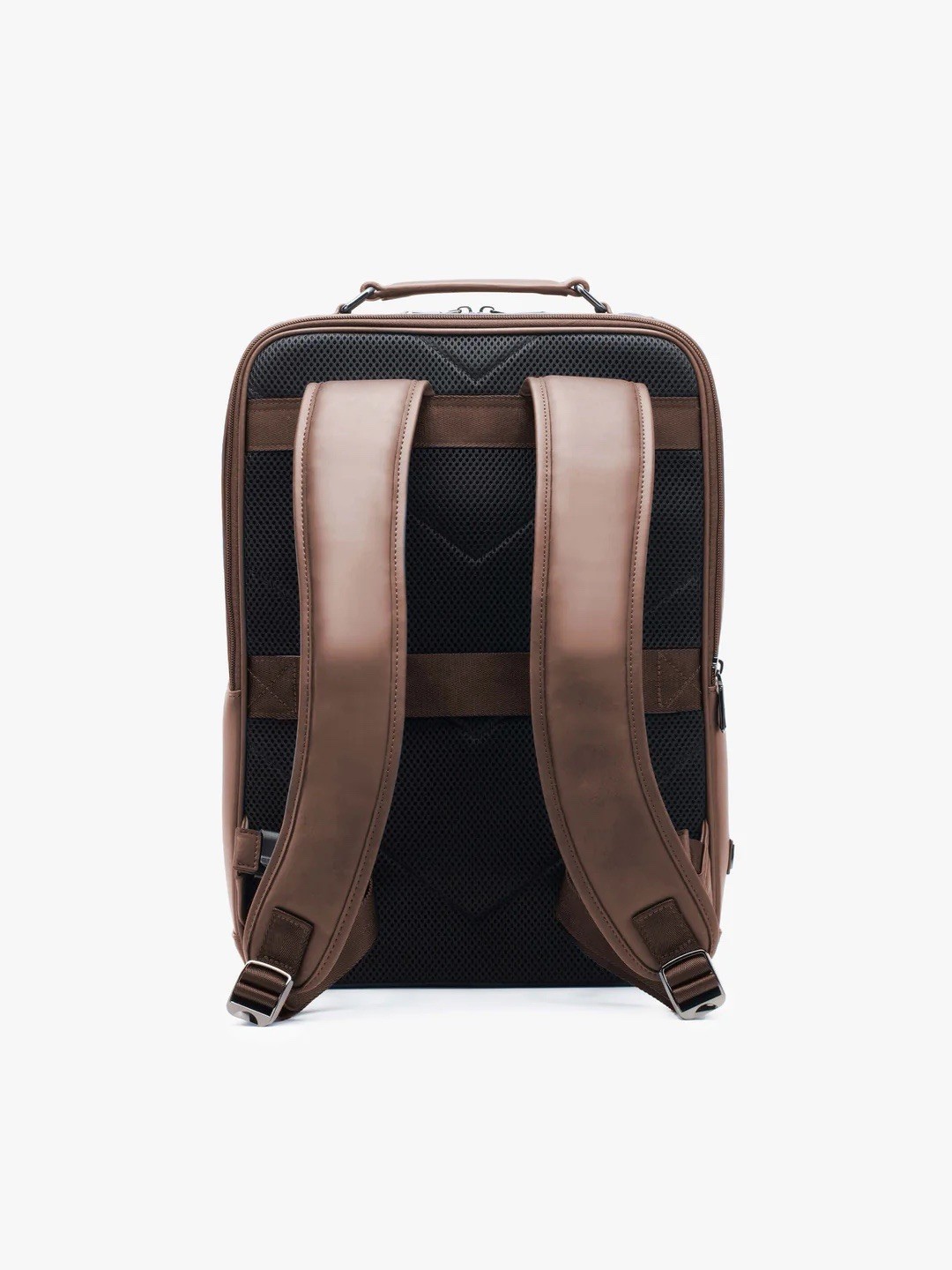 Maverick & Co. Explorer Light Plus Backpack 16.4L – Brown