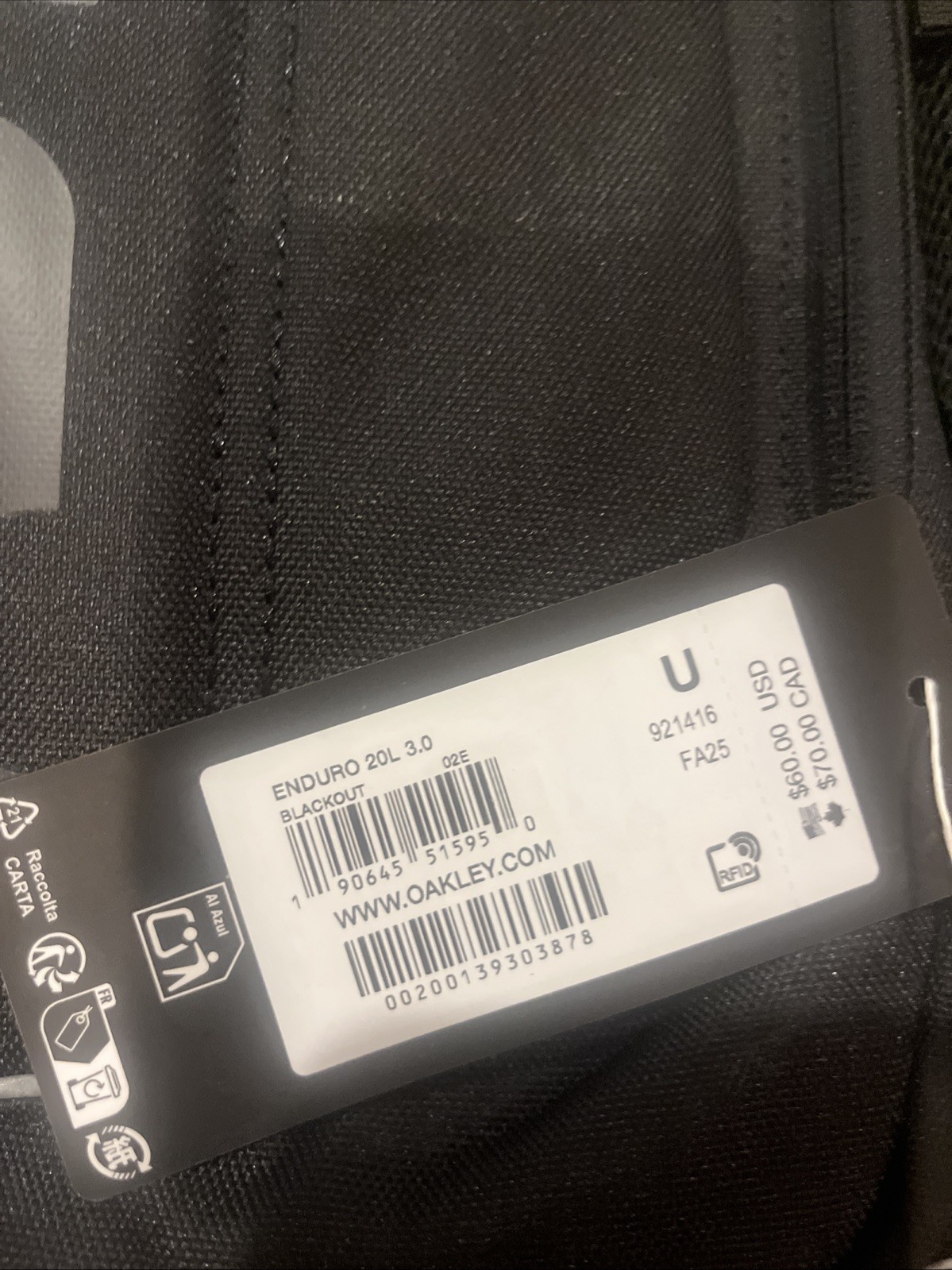 NWT Oakley Enduro 3.0 20L Men’s Backpack – Blackout